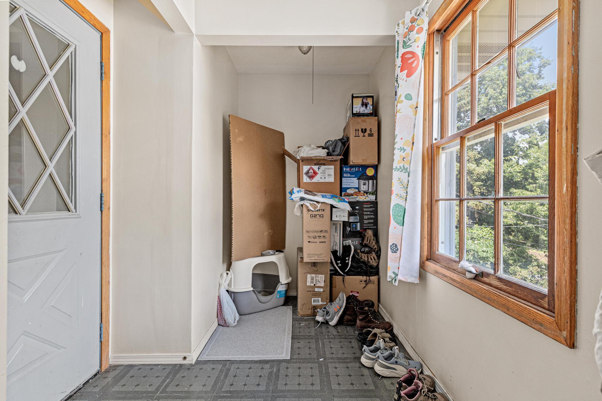 View of Residential Income at 921 Weeks Avenue, Minneapolis MN 55414, Minneapolis (21 of 38) - Mike Wilen | Minnesota Team Real Estate
