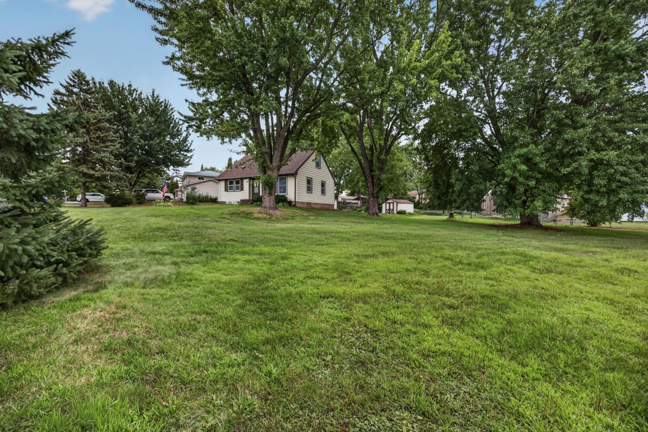 View of Residential at 1220 Frisbie Avenue, Maplewood MN 55109, Maplewood (37 of 51) - Mike Wilen | Minnesota Team Real Estate