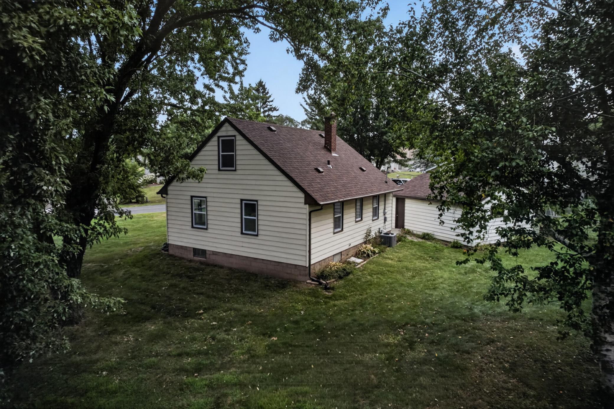 View of Residential at 1220 Frisbie Avenue, Maplewood MN 55109, Maplewood (33 of 51) - Mike Wilen | Minnesota Team Real Estate