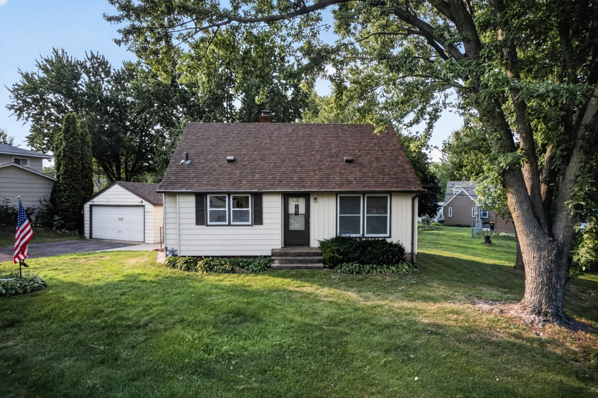 View of Single Family at 1220 Frisbie Avenue, Maplewood - Mike Wilen | Minnesota Team Real Estate
