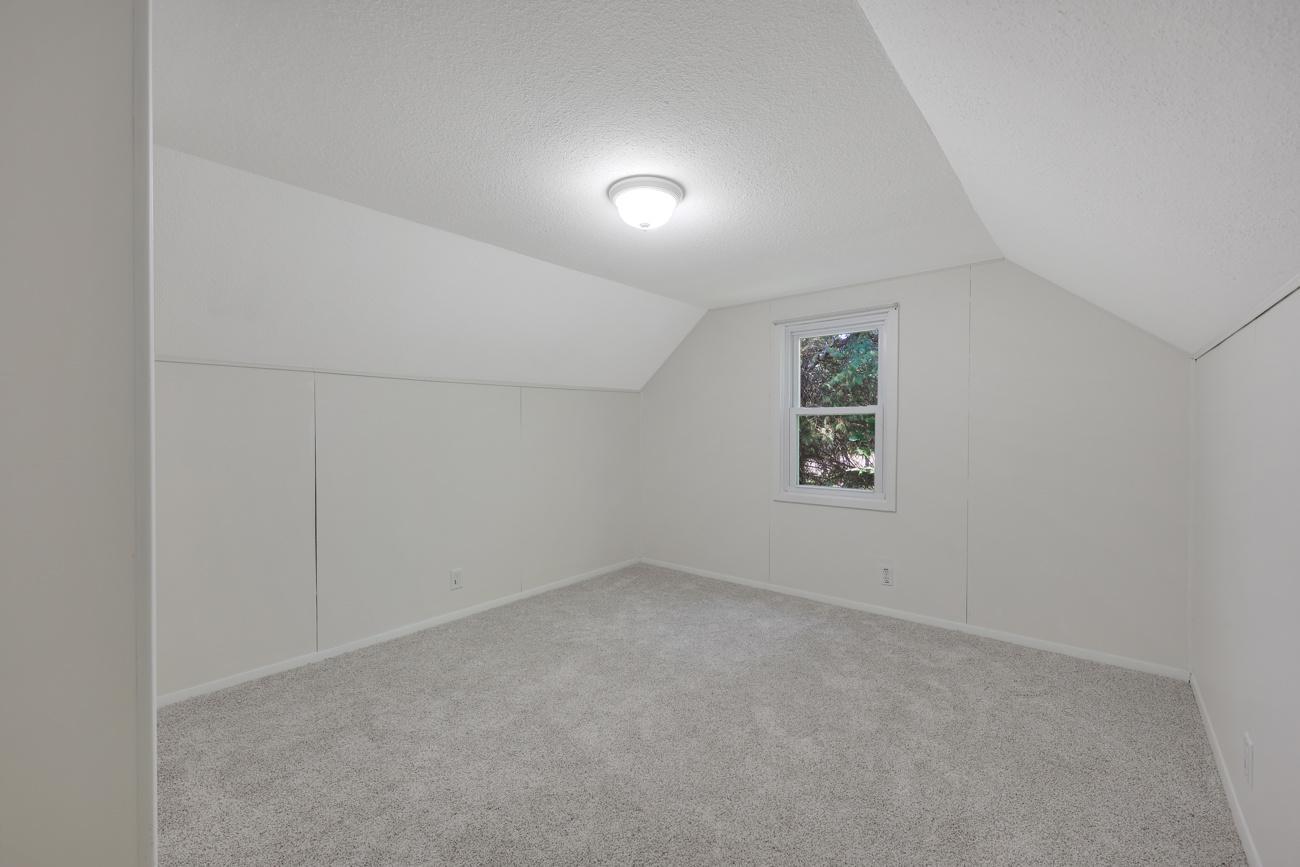 View of Residential at 1051 Burke Avenue, Roseville MN 55113, Roseville (17 of 32) - Mike Wilen | Minnesota Team Real Estate