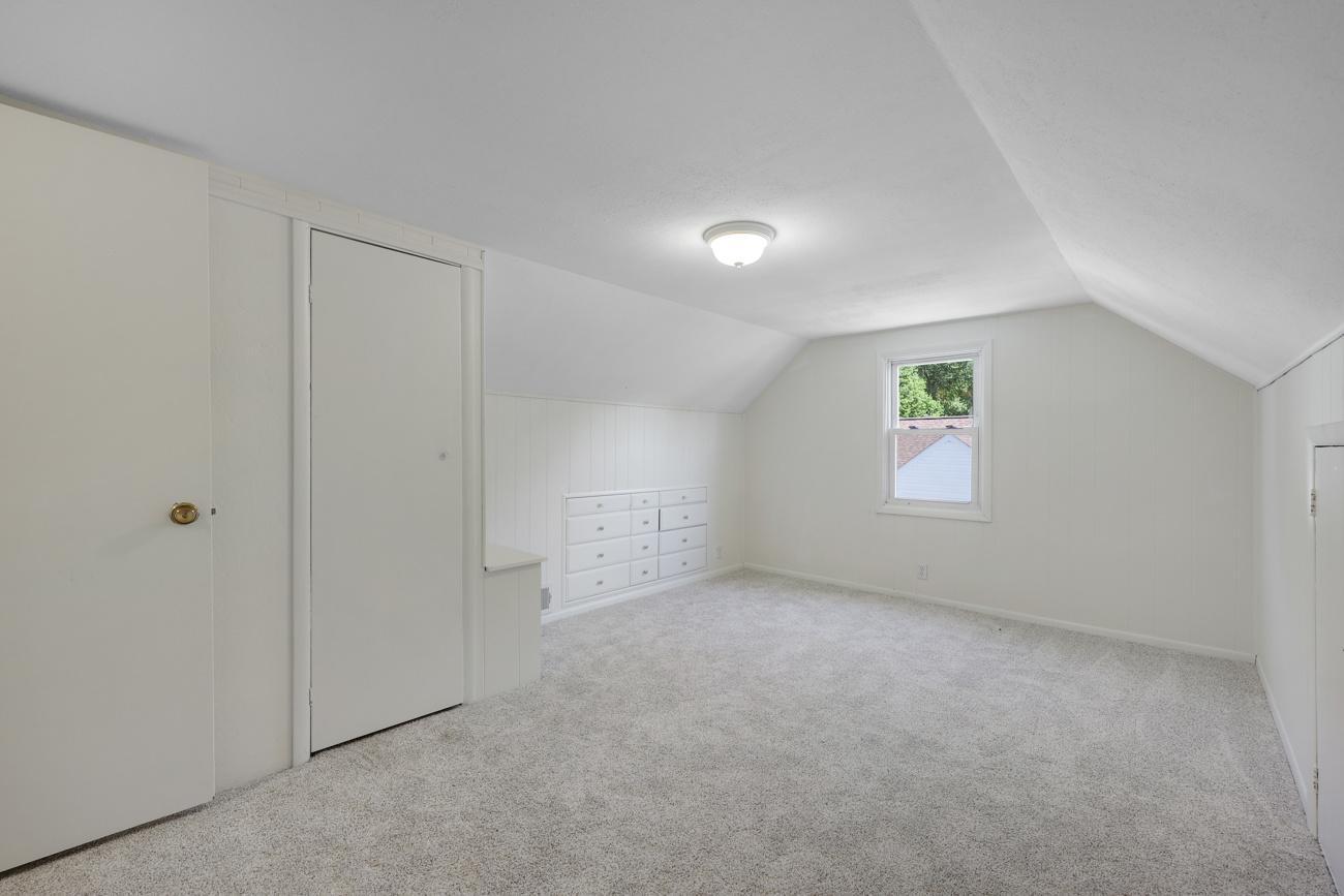 View of Residential at 1051 Burke Avenue, Roseville MN 55113, Roseville (16 of 32) - Mike Wilen | Minnesota Team Real Estate
