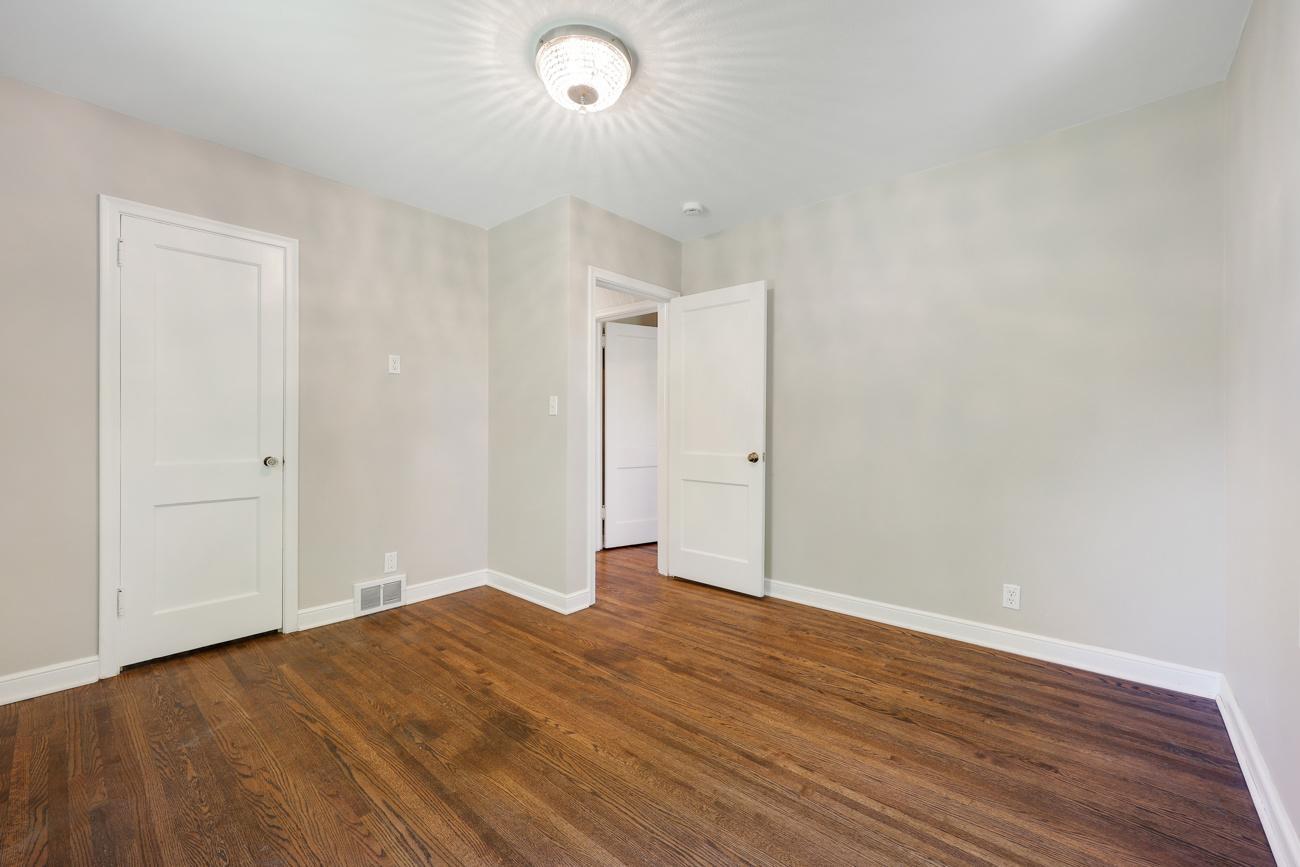 View of Residential at 1051 Burke Avenue, Roseville MN 55113, Roseville (11 of 32) - Mike Wilen | Minnesota Team Real Estate
