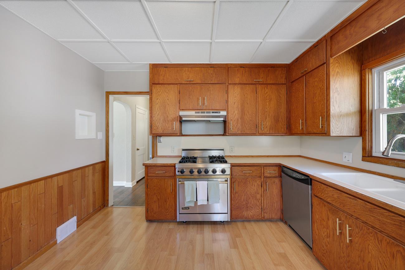 View of Residential at 1051 Burke Avenue, Roseville MN 55113, Roseville (8 of 32) - Mike Wilen | Minnesota Team Real Estate