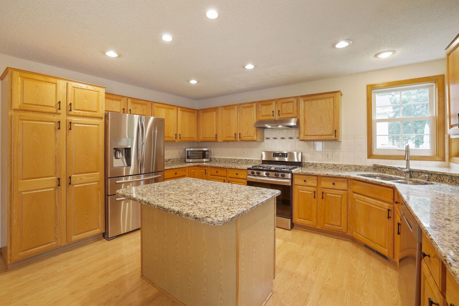 View of Residential at 2337 Manuela Drive, Chaska MN 55318, Chaska (14 of 50) - Mike Wilen | Minnesota Team Real Estate