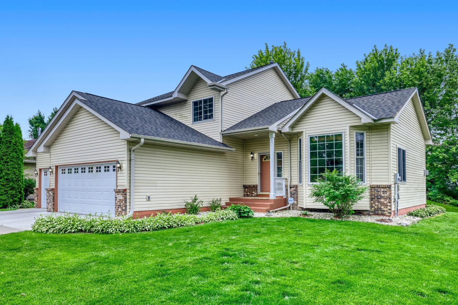 View of Residential at 2337 Manuela Drive, Chaska MN 55318, Chaska (2 of 50) - Mike Wilen | Minnesota Team Real Estate