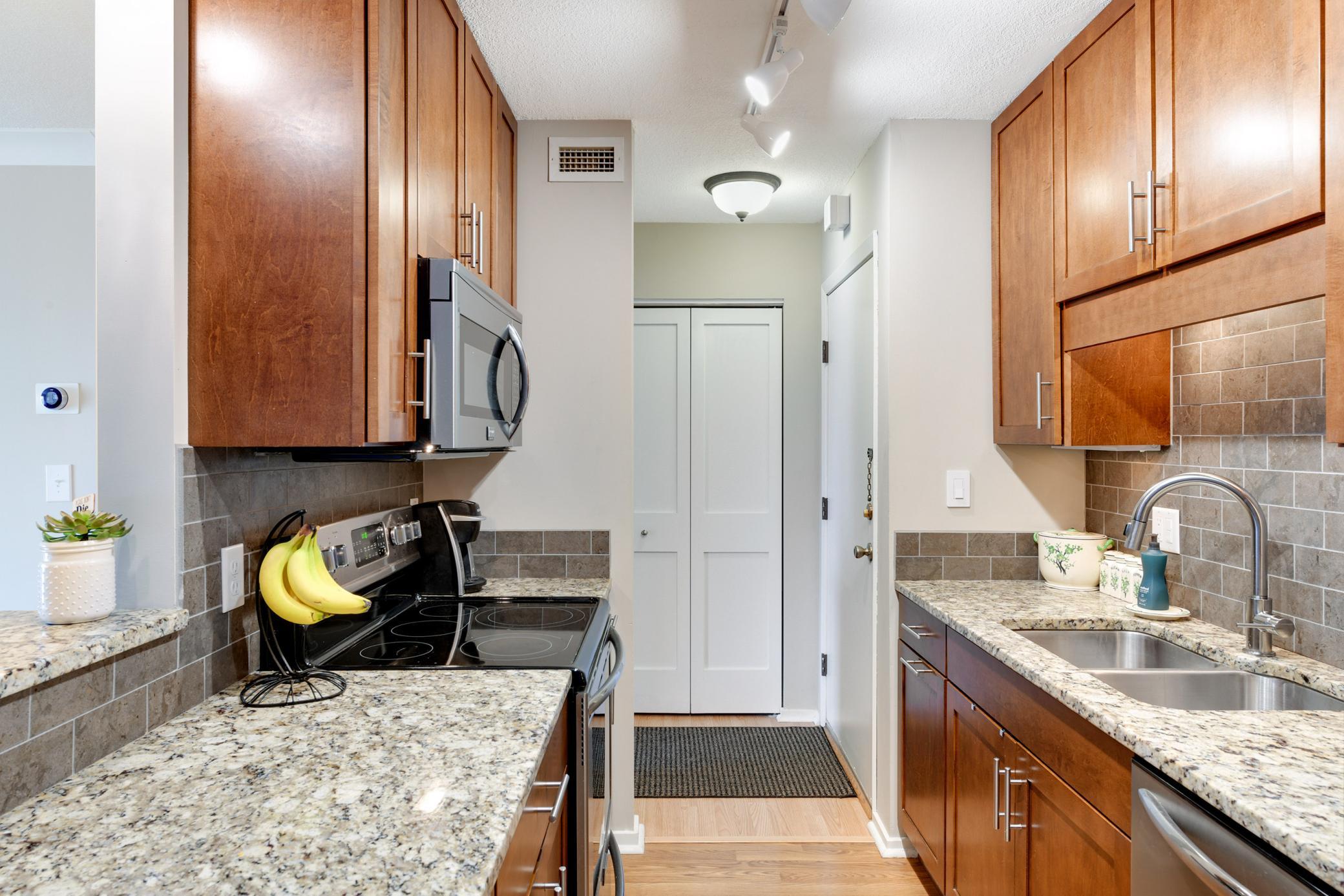 View of Residential at 1200 Nicollet Mall #914, Minneapolis MN 55403, Minneapolis (14 of 28) - Mike Wilen | Minnesota Team Real Estate