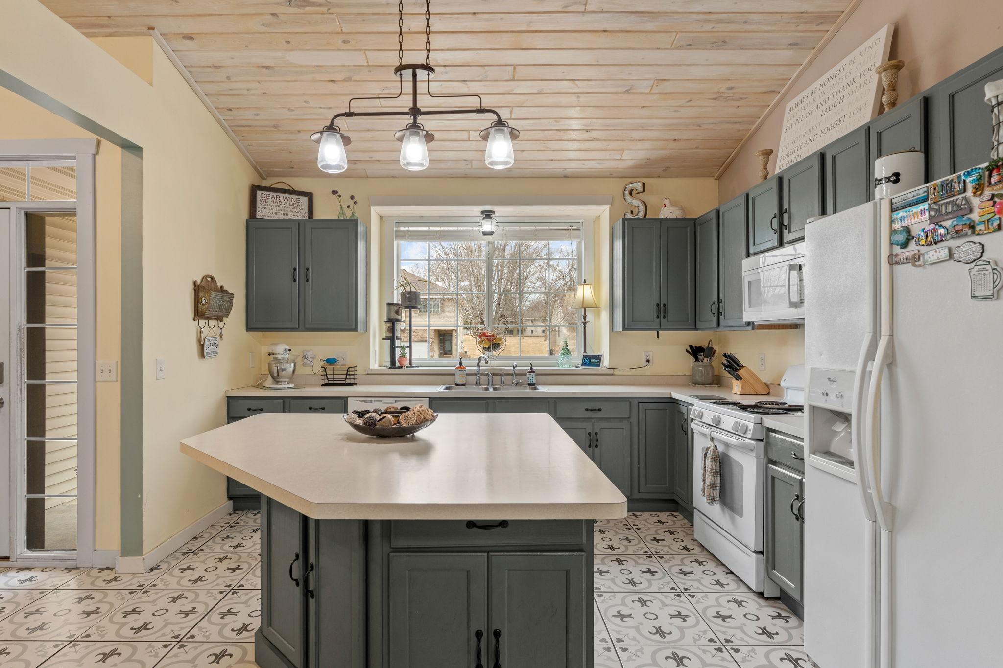 View of Residential at 13761 Dorothy Drive, Rogers MN 55374, Rogers (3 of 54) - Mike Wilen | Minnesota Team Real Estate