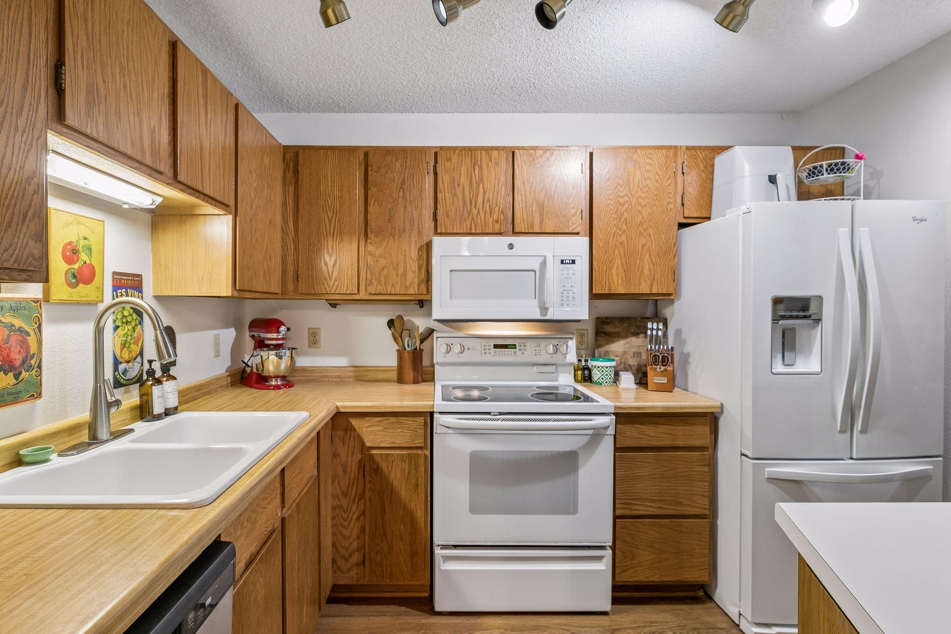 View of Residential at 3850 Plymouth Boulevard #205, Plymouth MN 55446, Plymouth (11 of 35) - Mike Wilen | Minnesota Team Real Estate
