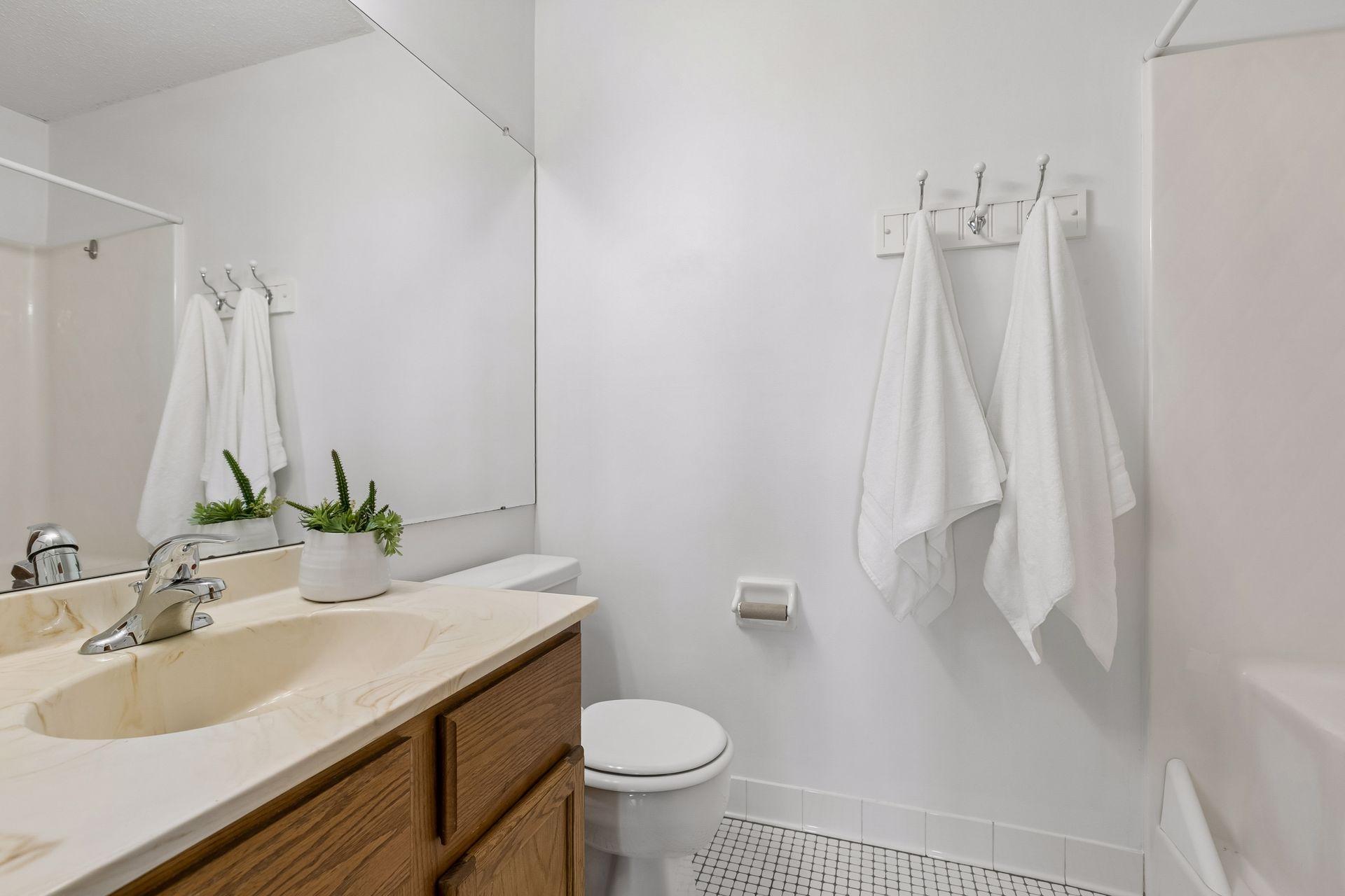 View of Residential at 433 7th Street #2020, Minneapolis MN 55415, Minneapolis (36 of 54) - Mike Wilen | Minnesota Team Real Estate
