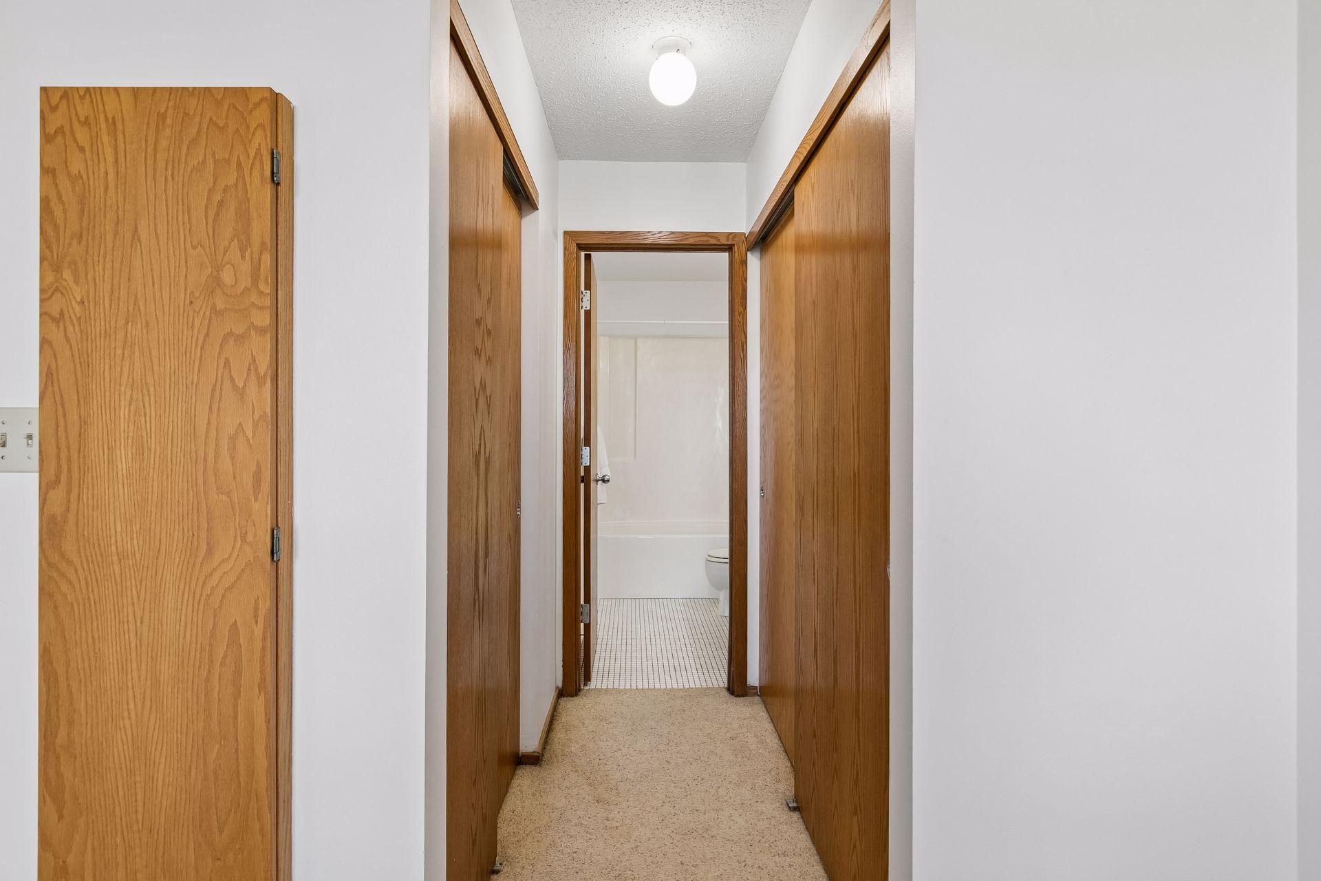 View of Residential at 433 7th Street #2020, Minneapolis MN 55415, Minneapolis (29 of 54) - Mike Wilen | Minnesota Team Real Estate