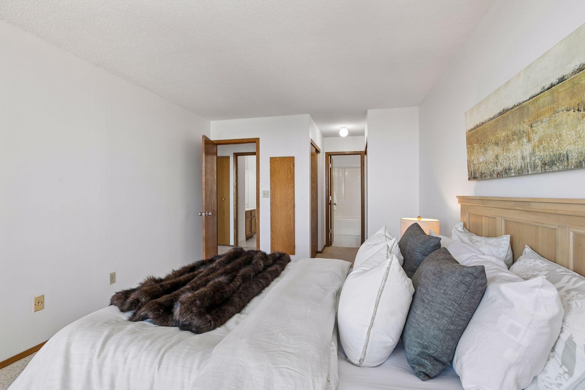 View of Residential at 433 7th Street #2020, Minneapolis MN 55415, Minneapolis (28 of 54) - Mike Wilen | Minnesota Team Real Estate