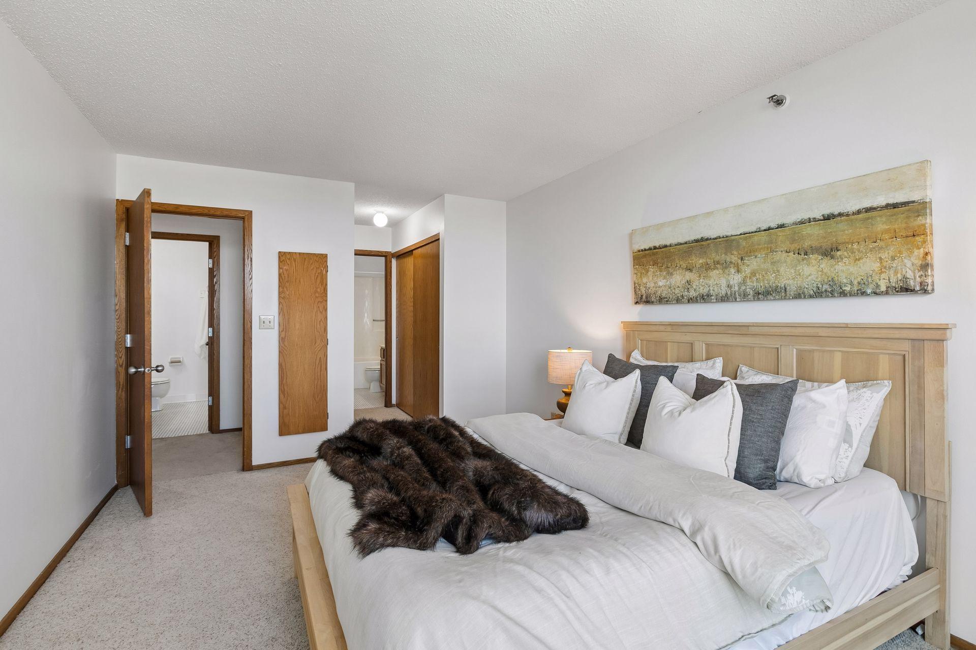 View of Residential at 433 7th Street #2020, Minneapolis MN 55415, Minneapolis (27 of 54) - Mike Wilen | Minnesota Team Real Estate
