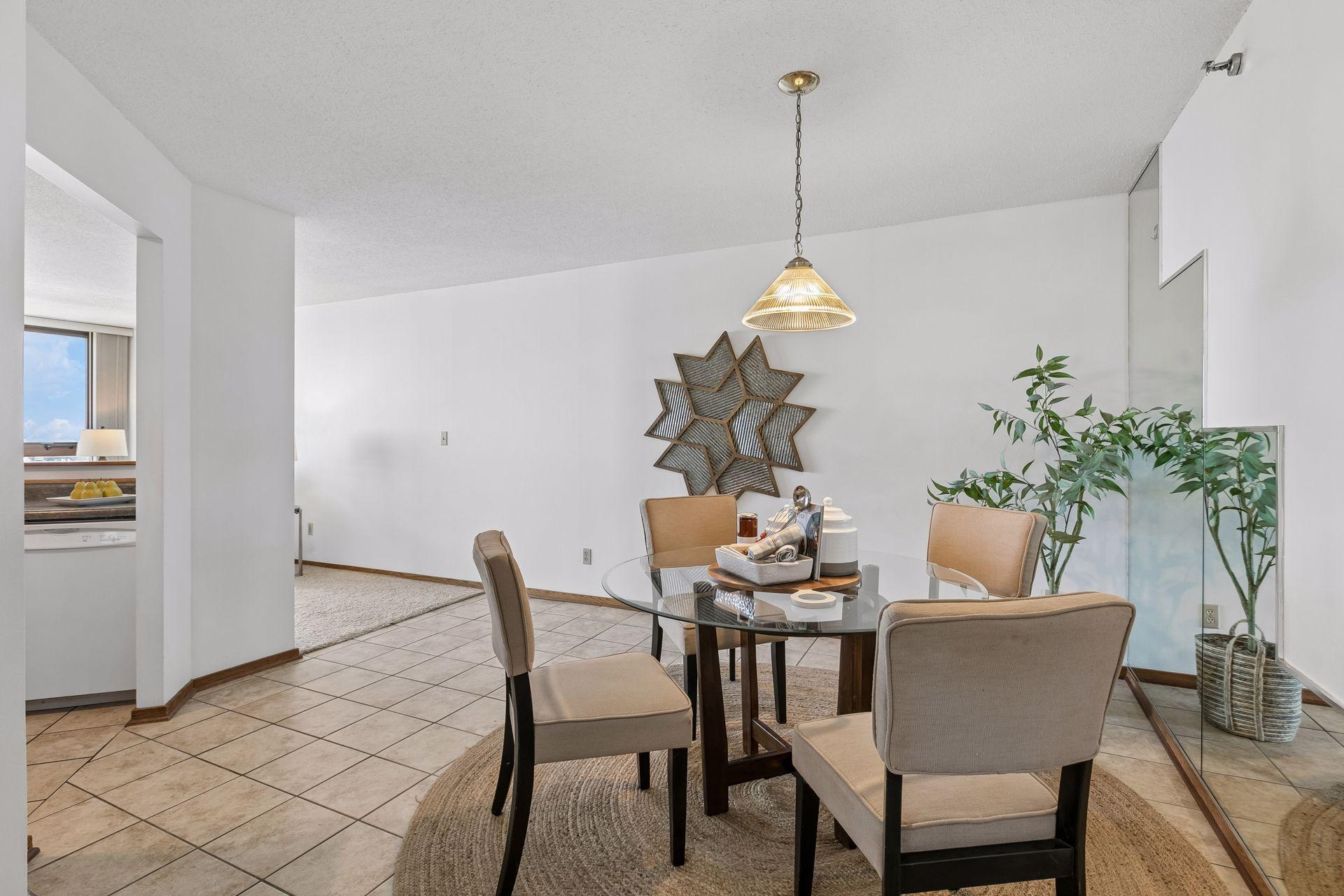 View of Residential at 433 7th Street #2020, Minneapolis MN 55415, Minneapolis (5 of 54) - Mike Wilen | Minnesota Team Real Estate