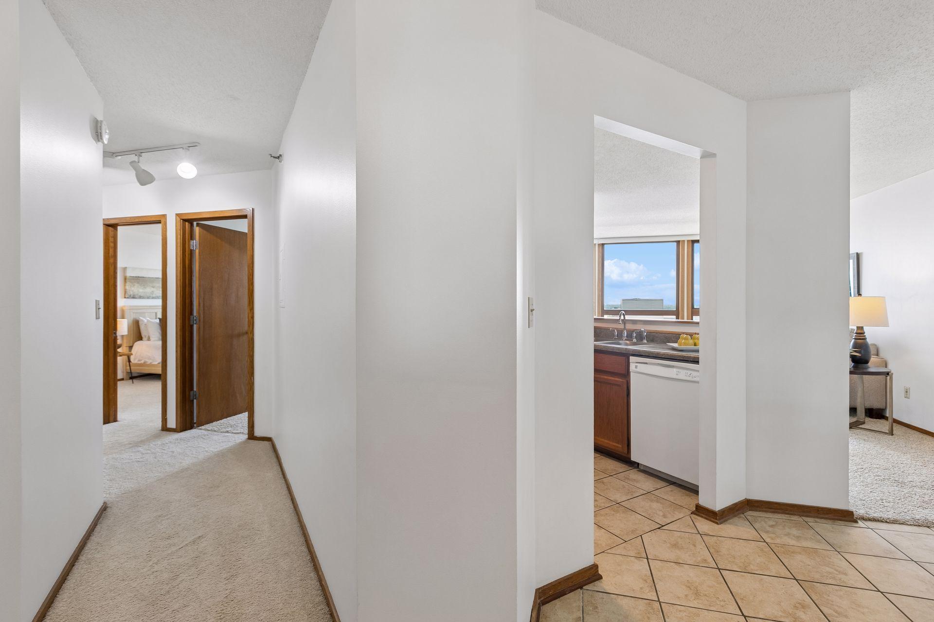 View of Residential at 433 7th Street #2020, Minneapolis MN 55415, Minneapolis (4 of 54) - Mike Wilen | Minnesota Team Real Estate