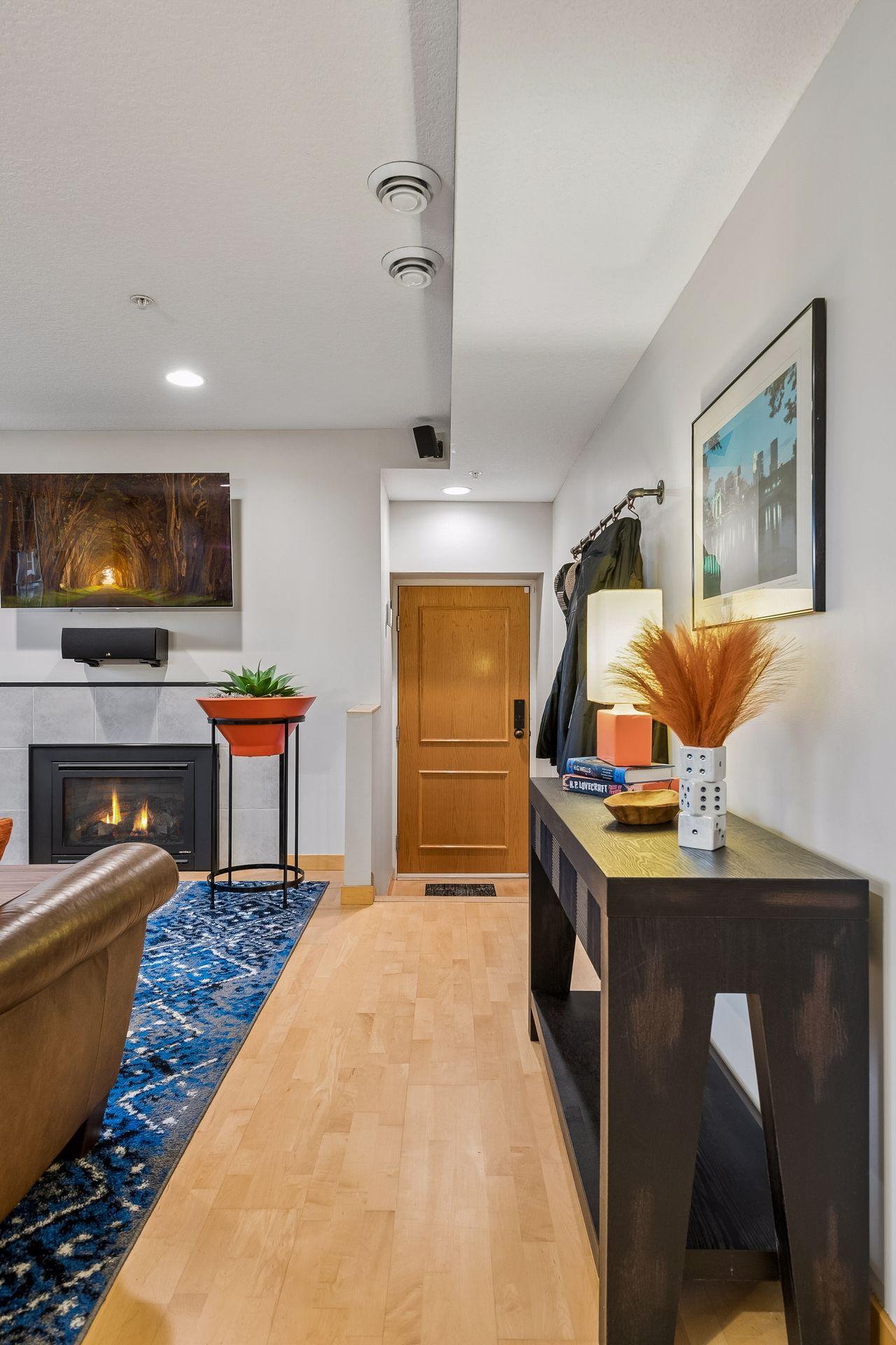 View of Residential at 1926 Pleasant Avenue #101, Minneapolis MN 55403, Minneapolis (6 of 35) - Mike Wilen | Minnesota Team Real Estate