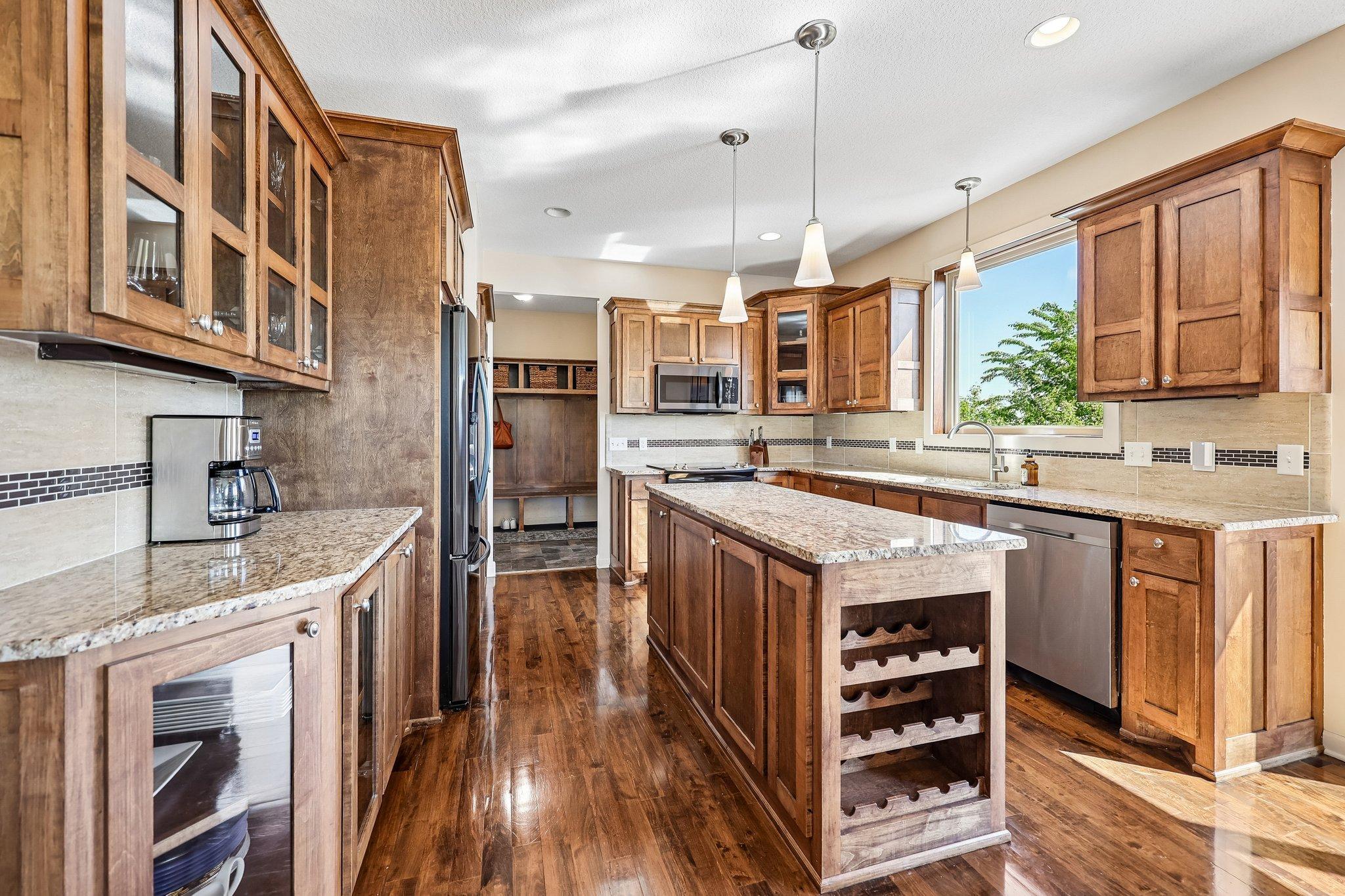 View of Residential at 643 Parkside Court, Eagan MN 55123, Eagan (12 of 64) - Mike Wilen | Minnesota Team Real Estate