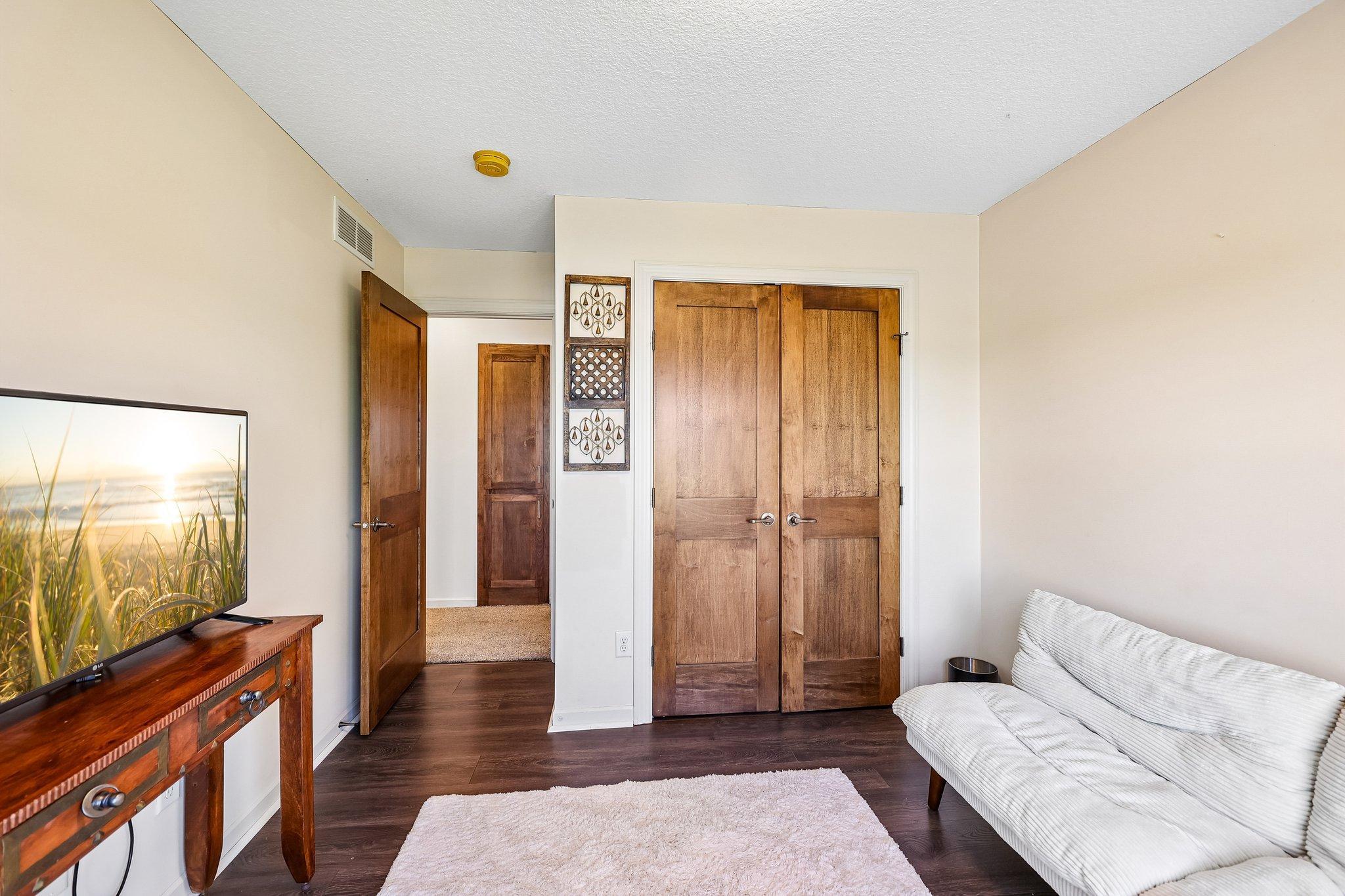 View of Residential at 643 Parkside Court, Eagan MN 55123, Eagan (27 of 64) - Mike Wilen | Minnesota Team Real Estate