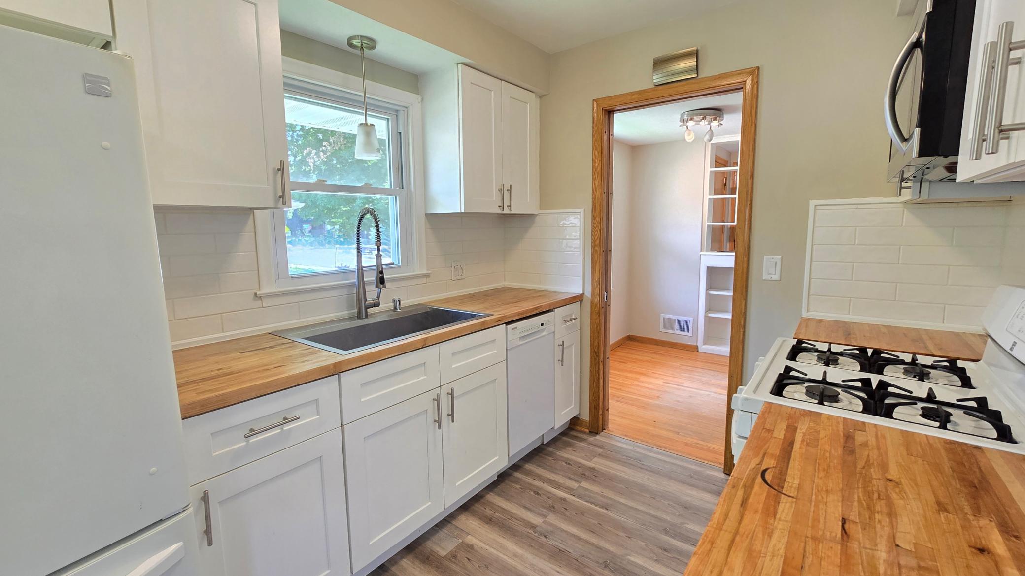 View of Residential at 3001 29th Avenue, Saint Anthony MN 55418, Saint Anthony (11 of 35) - Mike Wilen | Minnesota Team Real Estate