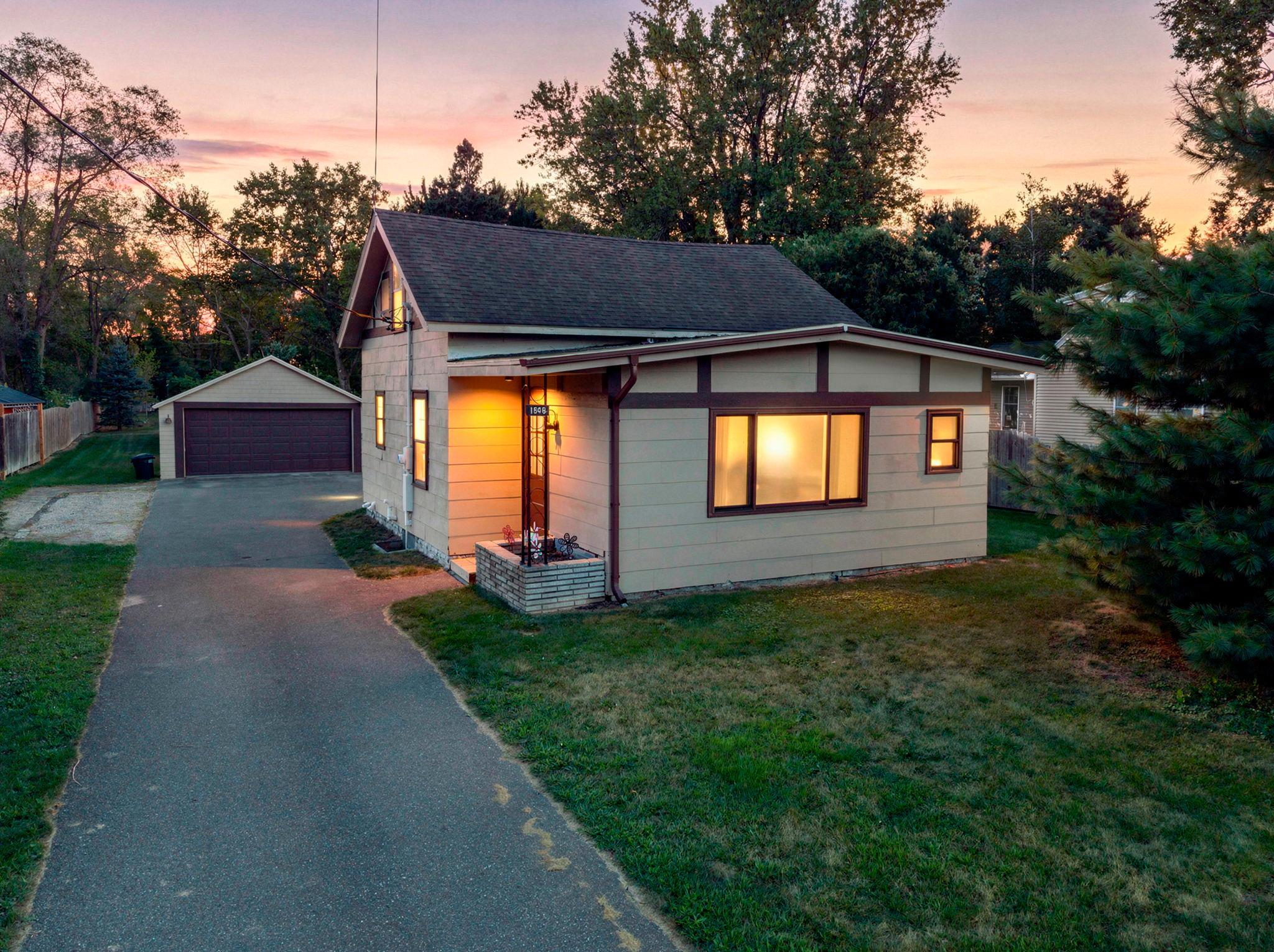 View of Residential at 1648 Hammond Road, White Bear Lake MN 55110, White Bear Lake (2 of 28) - Mike Wilen | Minnesota Team Real Estate