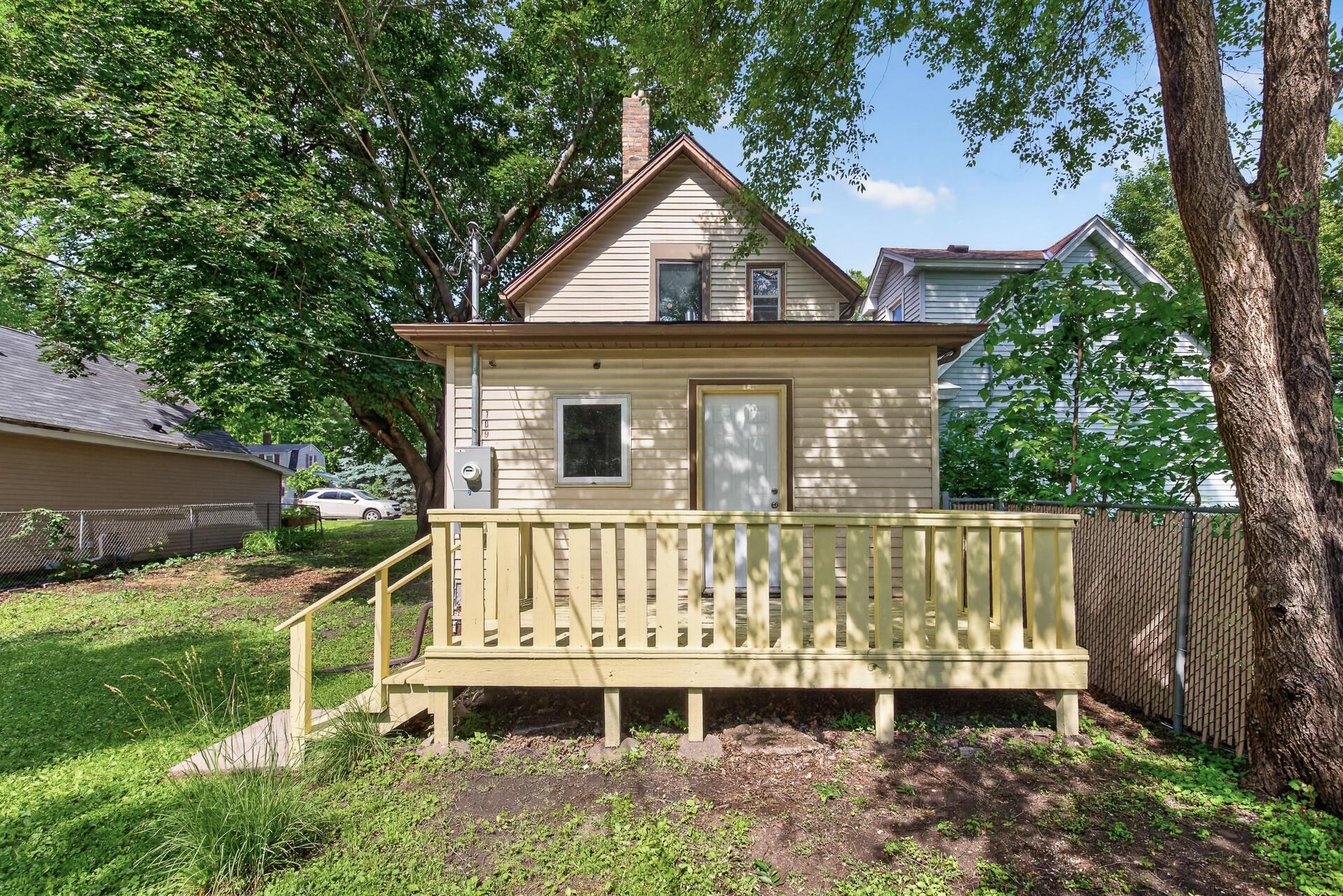 View of Residential at 1094 Kent Street, Saint Paul MN 55117, Saint Paul (23 of 30) - Mike Wilen | Minnesota Team Real Estate
