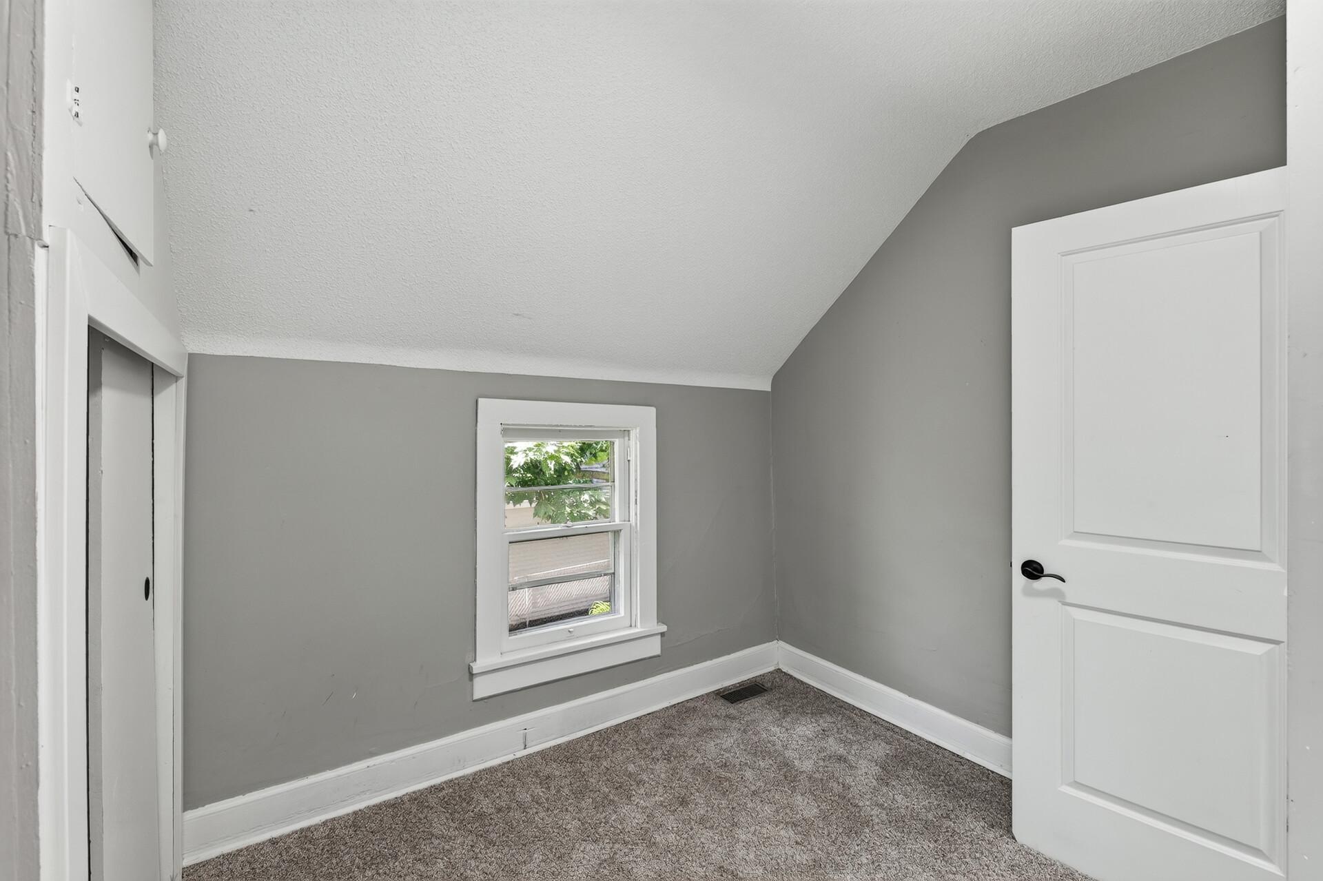 View of Residential at 1094 Kent Street, Saint Paul MN 55117, Saint Paul (20 of 30) - Mike Wilen | Minnesota Team Real Estate