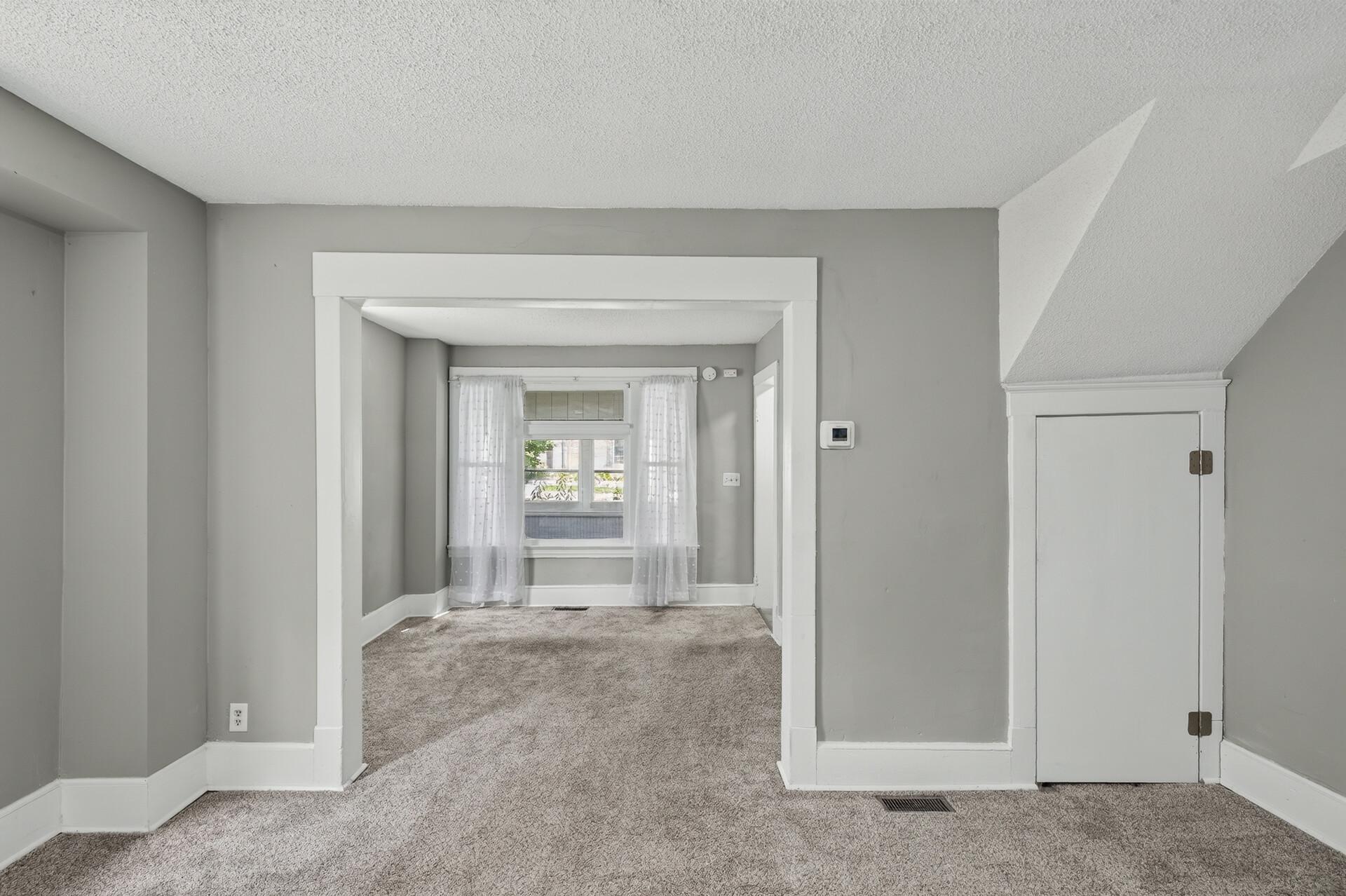 View of Residential at 1094 Kent Street, Saint Paul MN 55117, Saint Paul (12 of 30) - Mike Wilen | Minnesota Team Real Estate