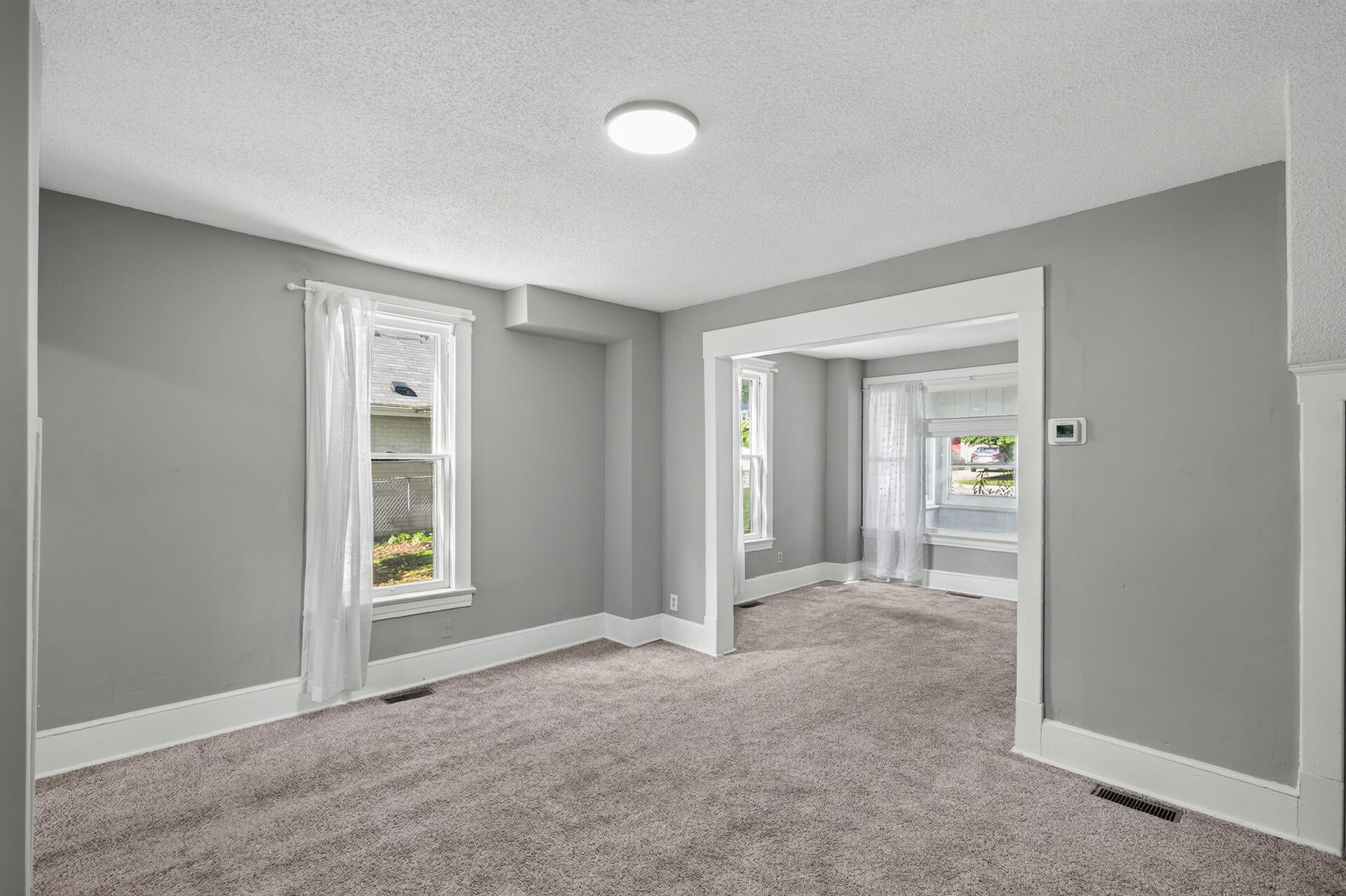 View of Residential at 1094 Kent Street, Saint Paul MN 55117, Saint Paul (11 of 30) - Mike Wilen | Minnesota Team Real Estate