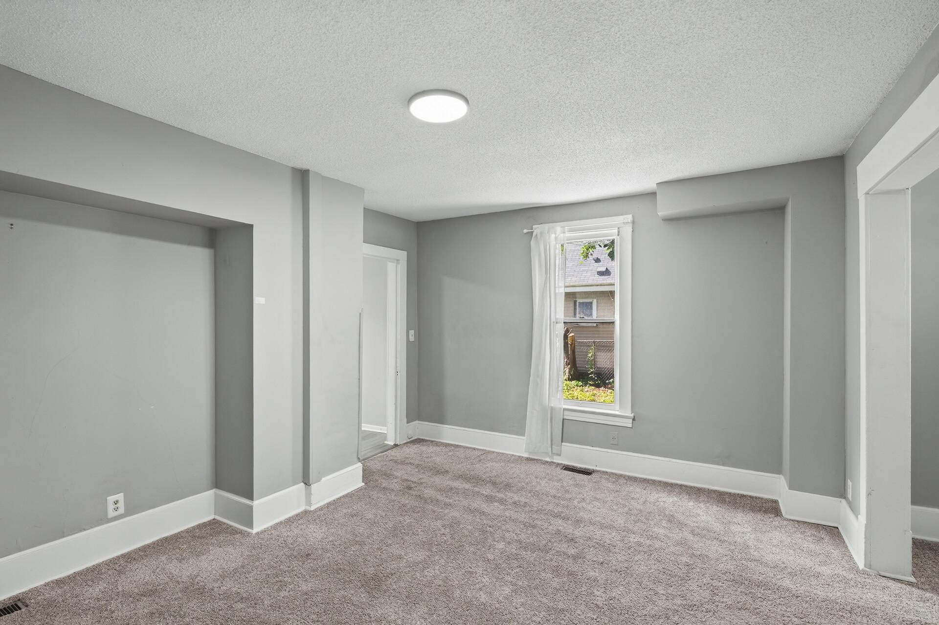 View of Residential at 1094 Kent Street, Saint Paul MN 55117, Saint Paul (10 of 30) - Mike Wilen | Minnesota Team Real Estate