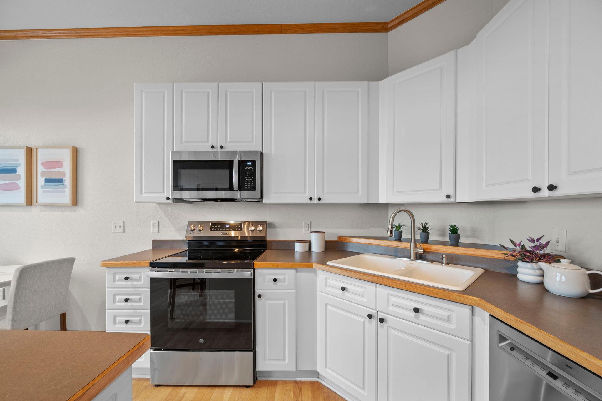 View of Residential at 1800 Graham Avenue #404, Saint Paul MN 55116, Saint Paul (15 of 42) - Mike Wilen | Minnesota Team Real Estate