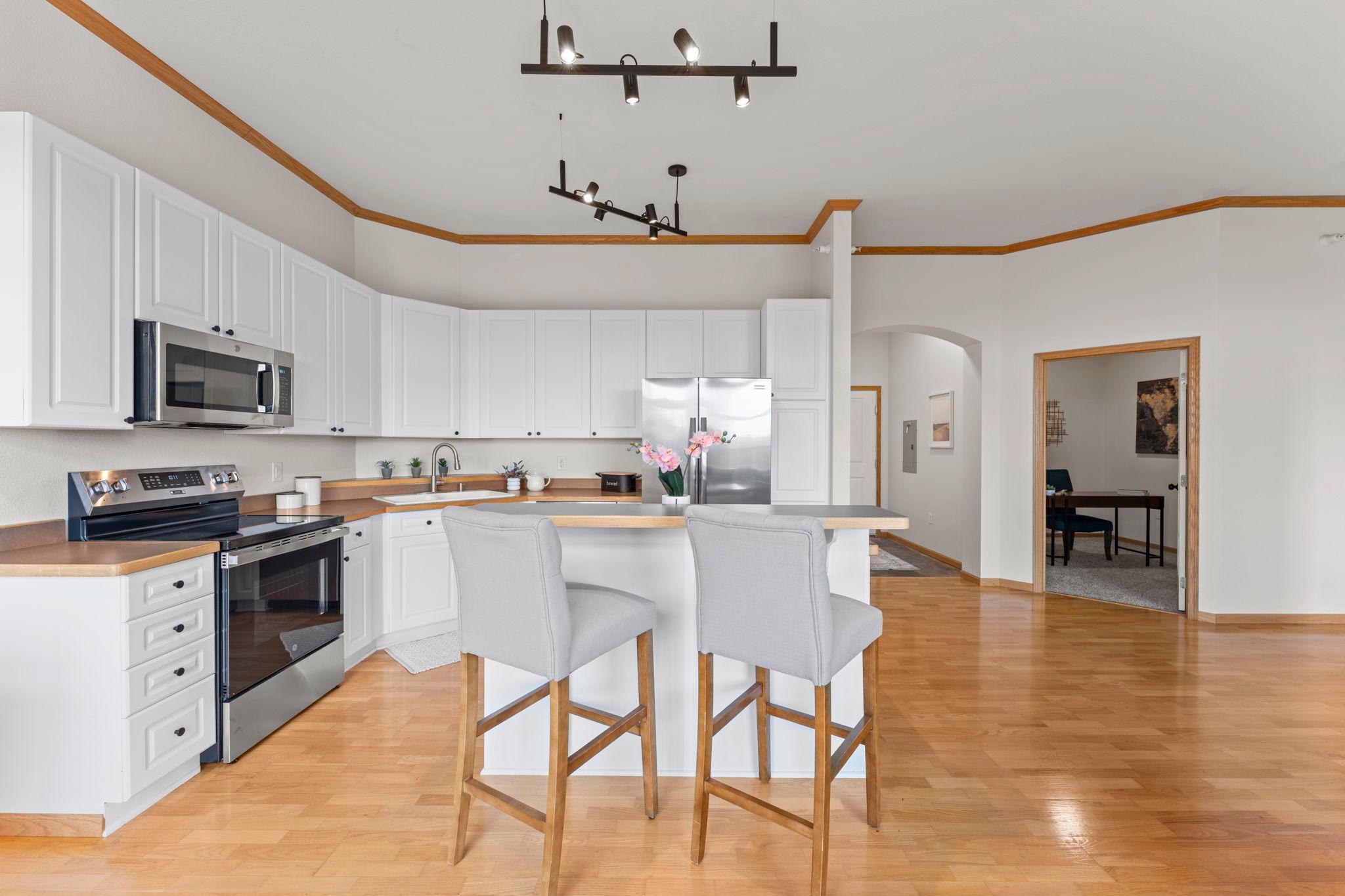 View of Residential at 1800 Graham Avenue #404, Saint Paul MN 55116, Saint Paul (14 of 42) - Mike Wilen | Minnesota Team Real Estate