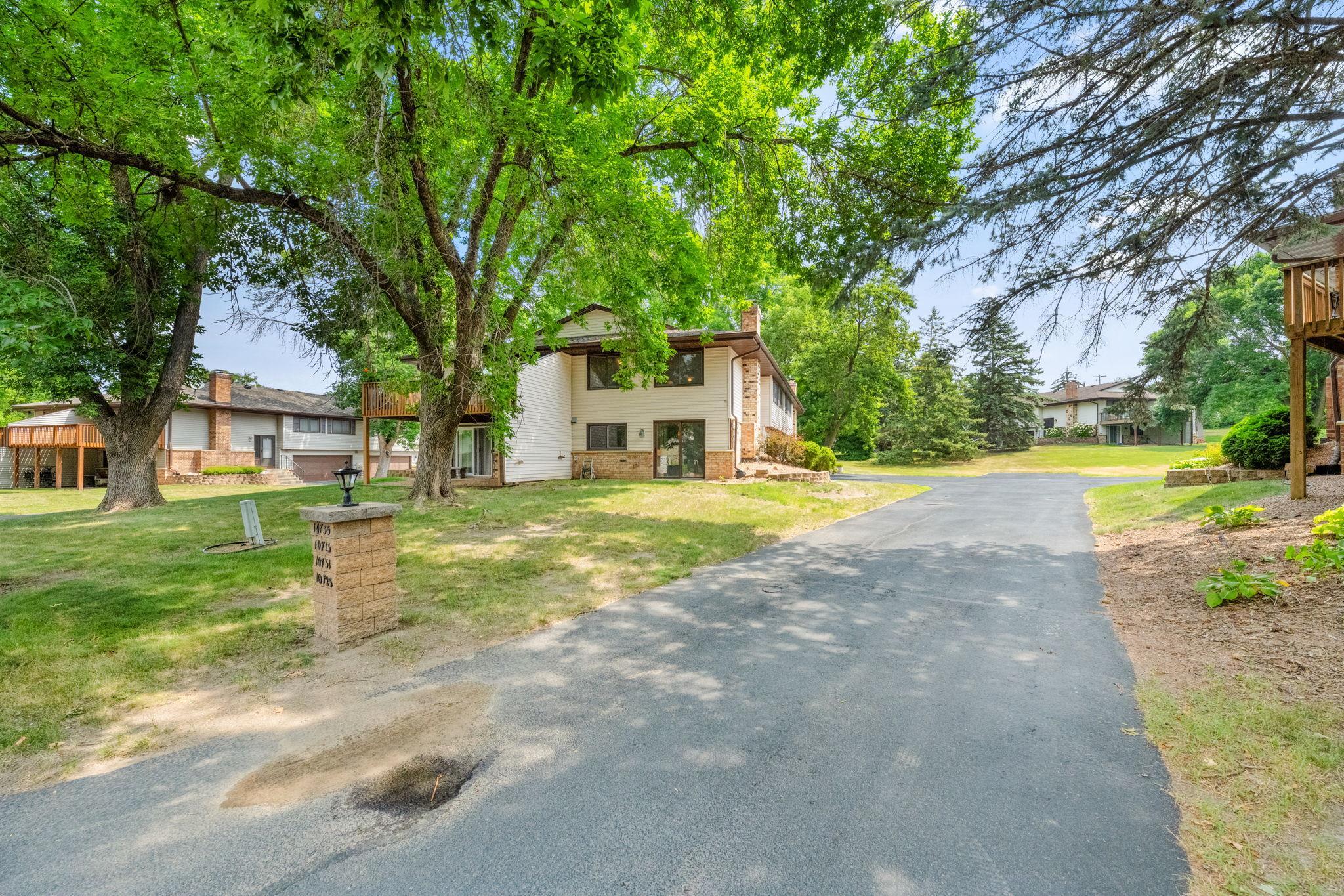 View of Residential at 10731 Aquila Avenue, Bloomington MN 55438, Bloomington (23 of 30) - Mike Wilen | Minnesota Team Real Estate
