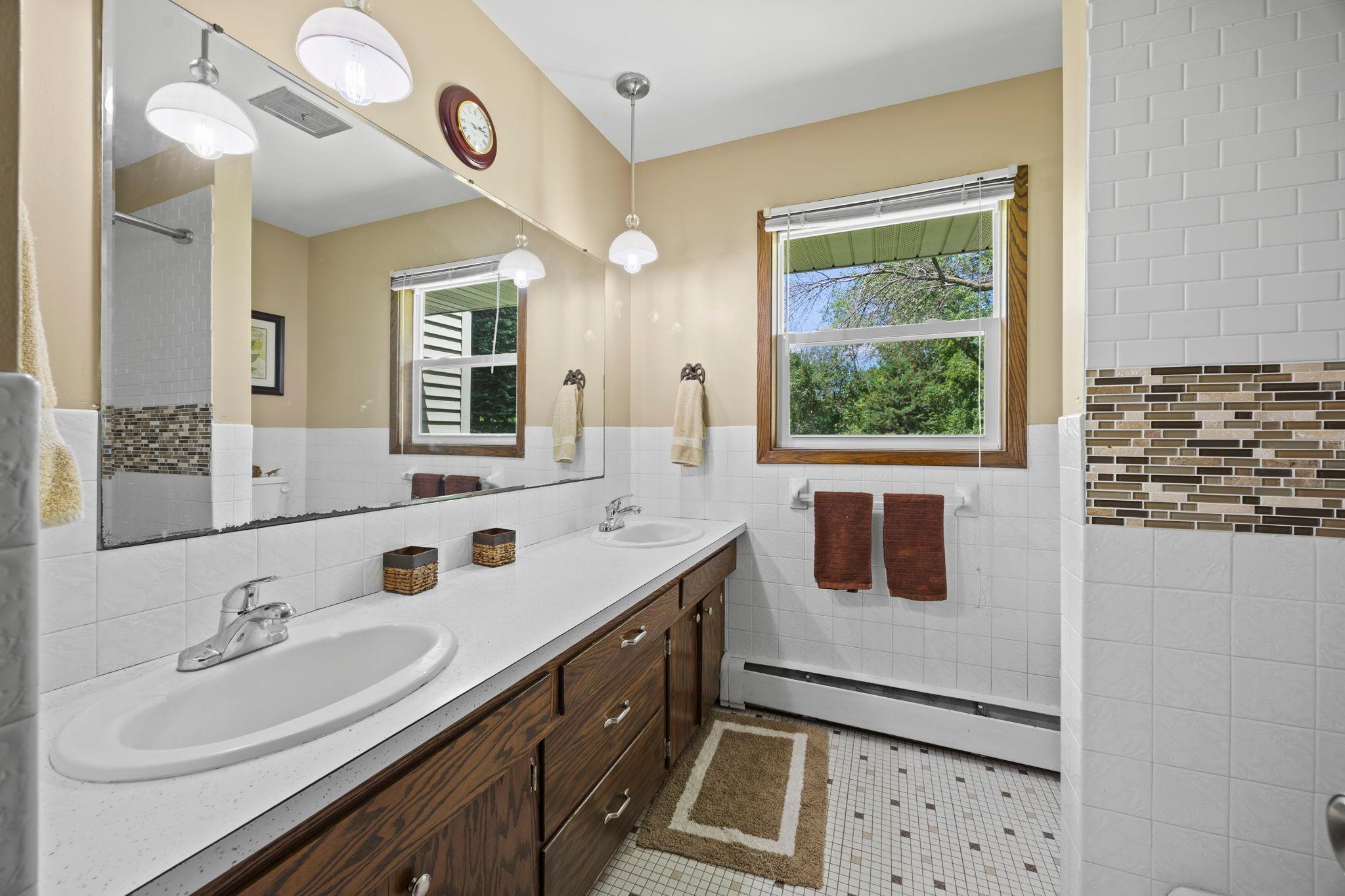 View of Residential at 11040 N Shore Road, Waconia MN 55387, Waconia (29 of 52) - Mike Wilen | Minnesota Team Real Estate