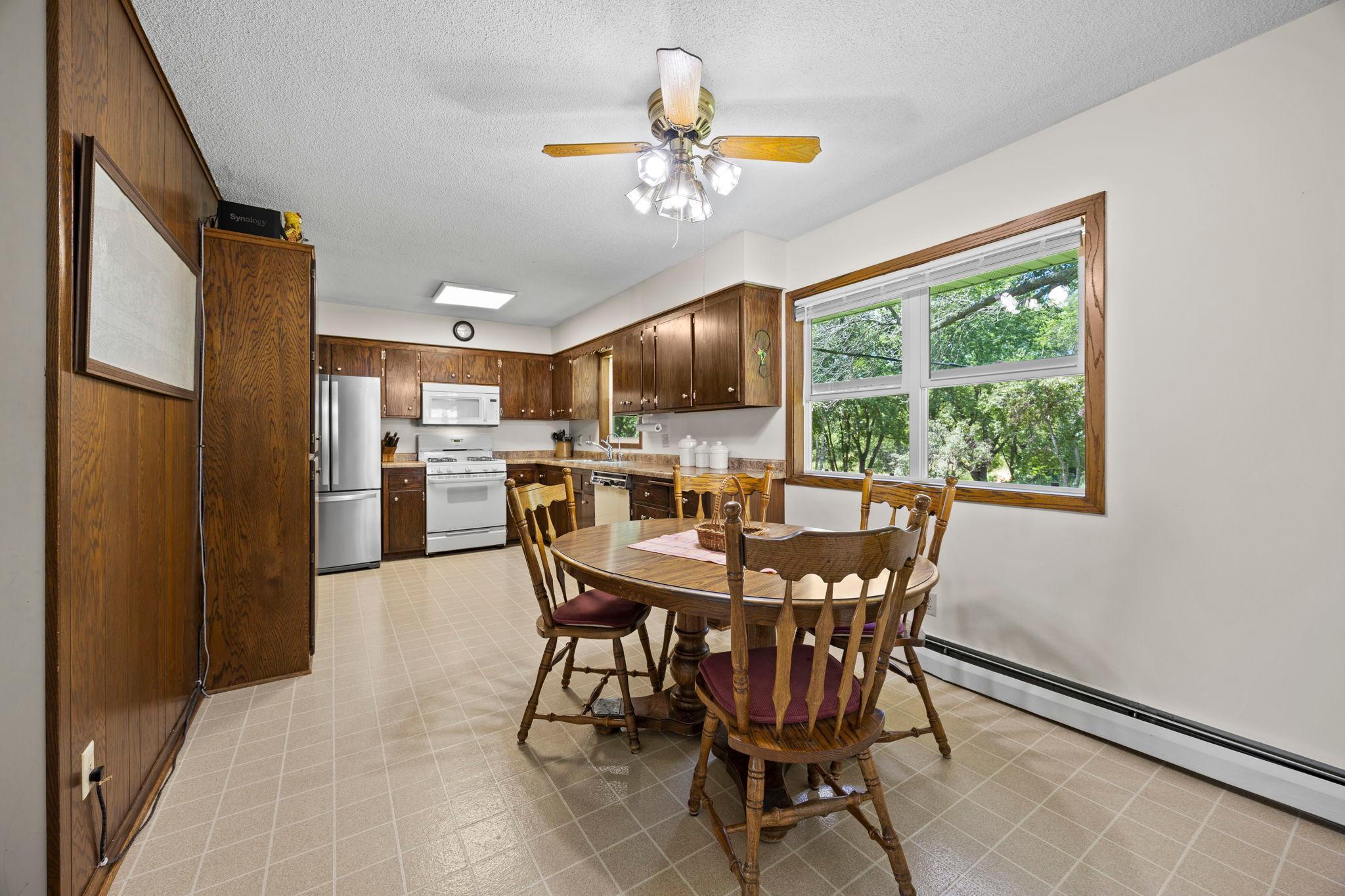 View of Residential at 11040 N Shore Road, Waconia MN 55387, Waconia (23 of 52) - Mike Wilen | Minnesota Team Real Estate