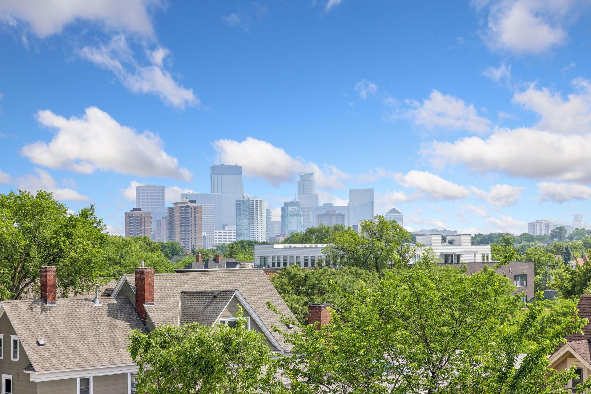 View of Residential at 2417 Emerson Avenue #109, Minneapolis MN 55405, Minneapolis (28 of 35) - Mike Wilen | Minnesota Team Real Estate