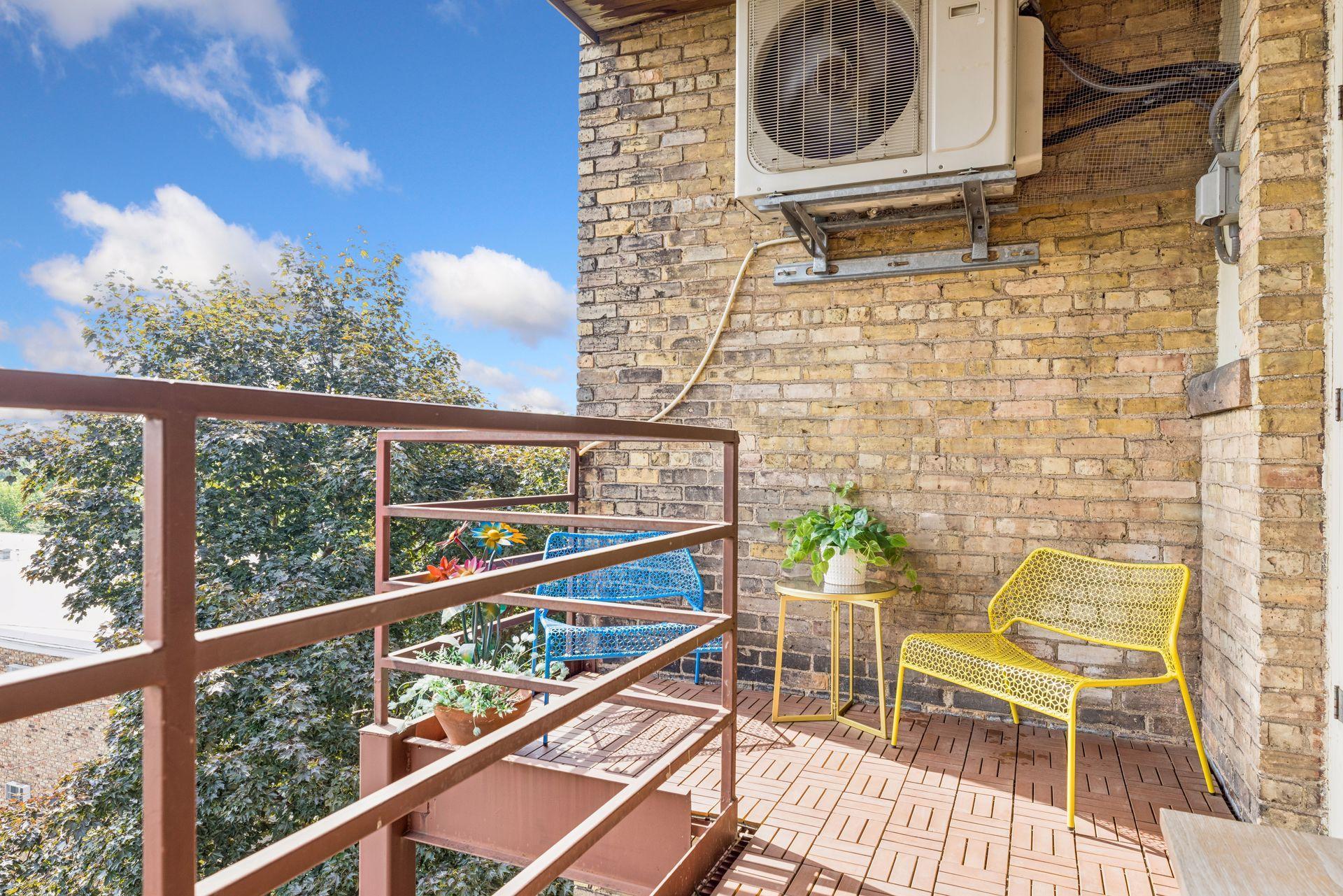 View of Residential at 2417 Emerson Avenue #109, Minneapolis MN 55405, Minneapolis (26 of 35) - Mike Wilen | Minnesota Team Real Estate