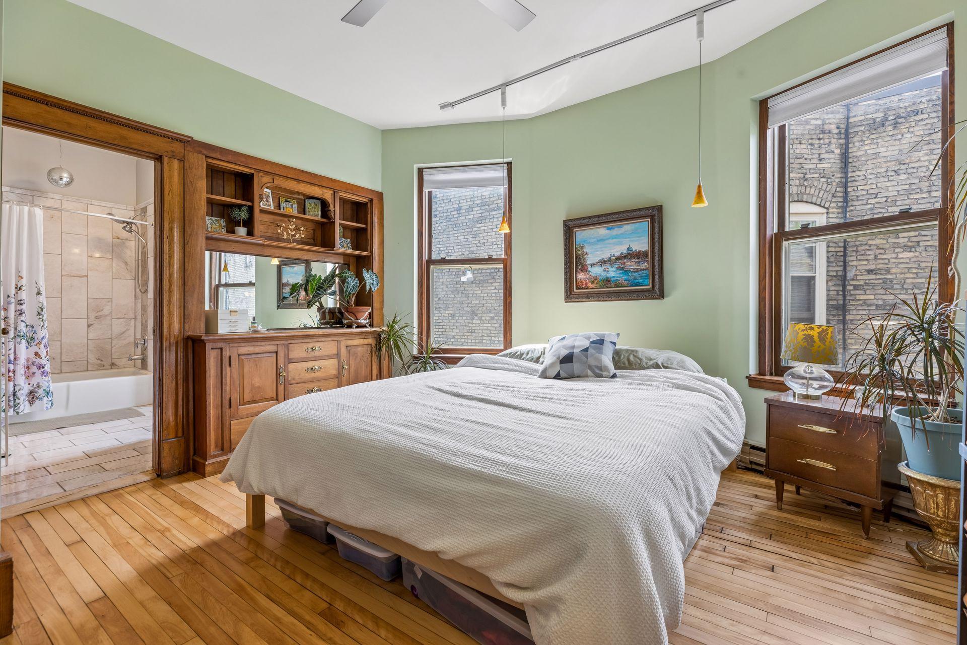 View of Residential at 2417 Emerson Avenue #109, Minneapolis MN 55405, Minneapolis (17 of 35) - Mike Wilen | Minnesota Team Real Estate