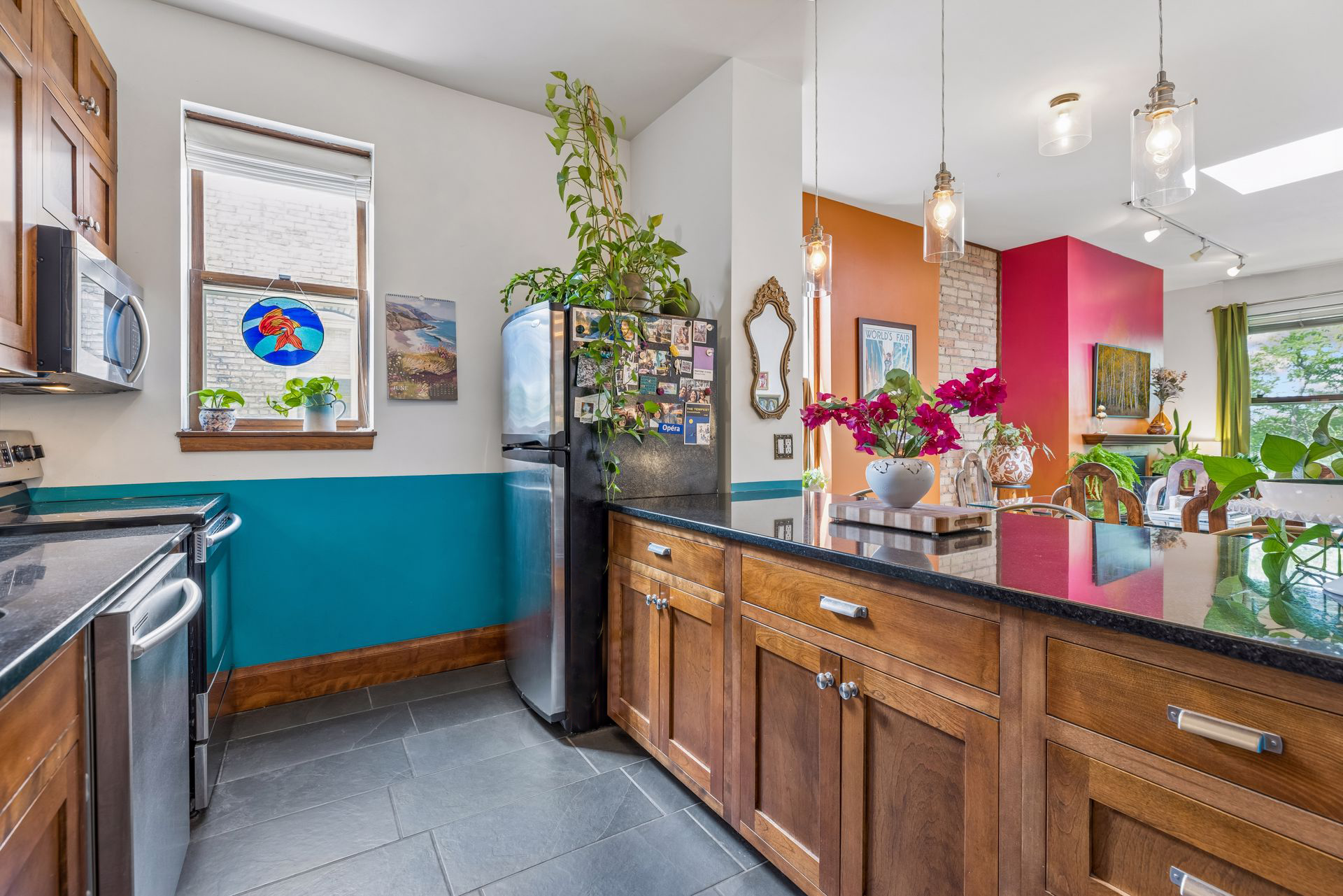 View of Residential at 2417 Emerson Avenue #109, Minneapolis MN 55405, Minneapolis (14 of 35) - Mike Wilen | Minnesota Team Real Estate