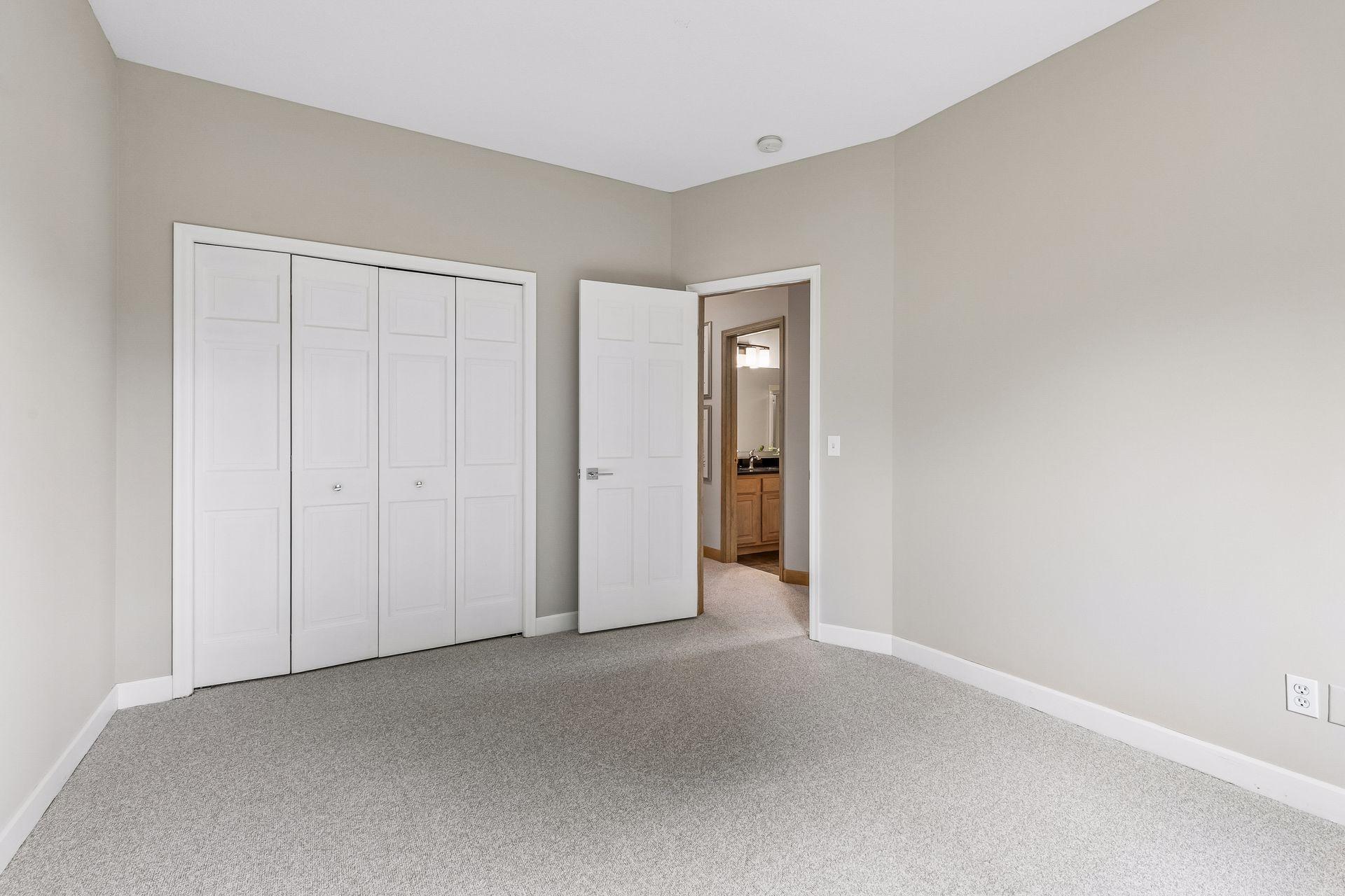View of Residential at 1584 Windsor Lane, Shakopee MN 55379, Shakopee (37 of 50) - Mike Wilen | Minnesota Team Real Estate