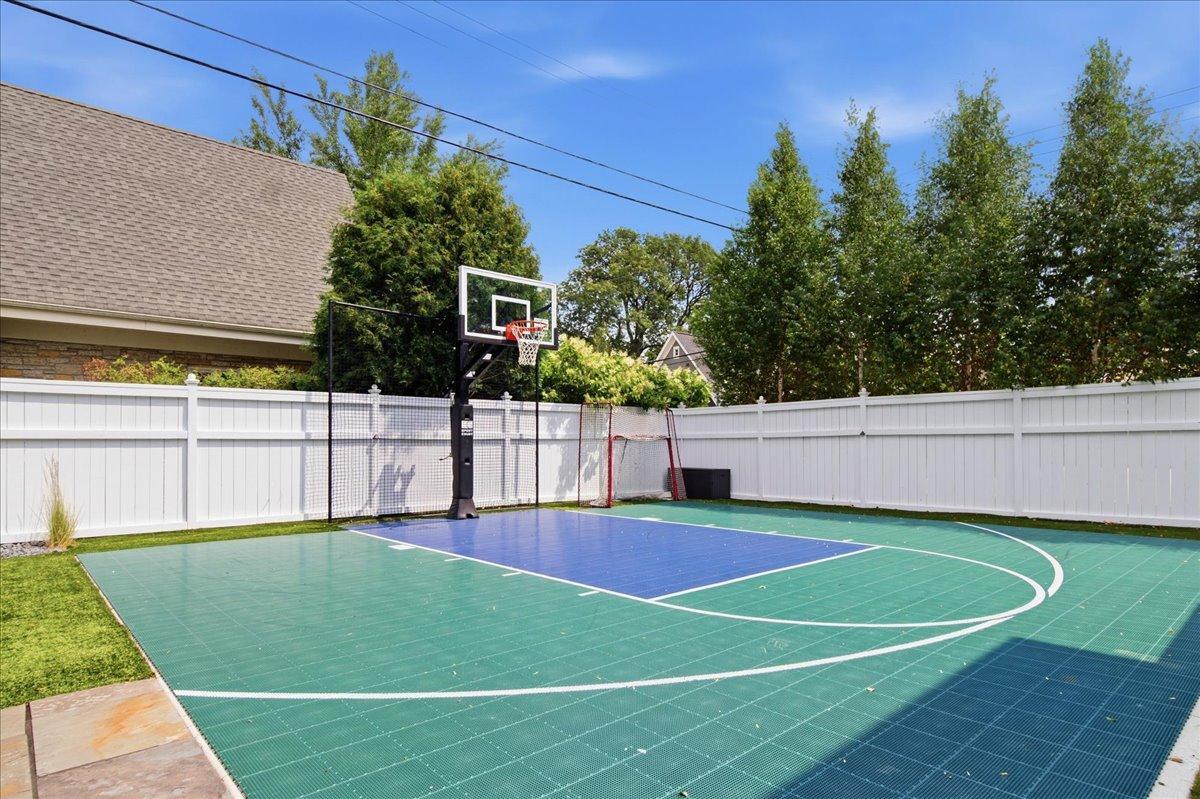 View of Residential at 5337 Wooddale Avenue, Edina MN 55424, Edina (46 of 53) - Mike Wilen | Minnesota Team Real Estate