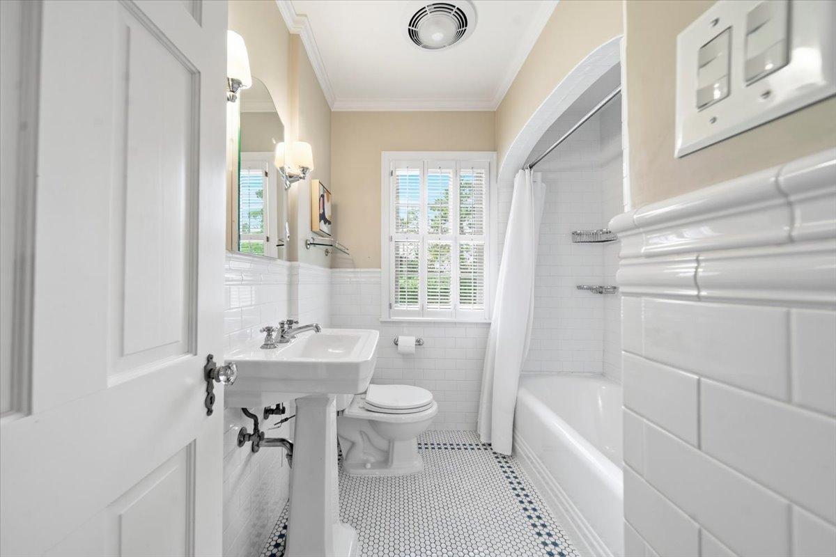 View of Residential at 5337 Wooddale Avenue, Edina MN 55424, Edina (33 of 53) - Mike Wilen | Minnesota Team Real Estate