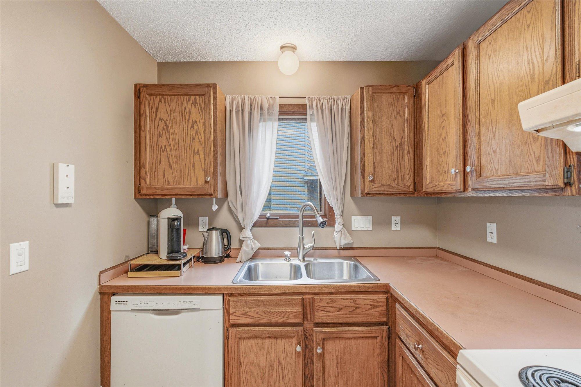 View of Residential at 5473 Brenner Pass, Fridley MN 55432, Fridley (11 of 31) - Mike Wilen | Minnesota Team Real Estate