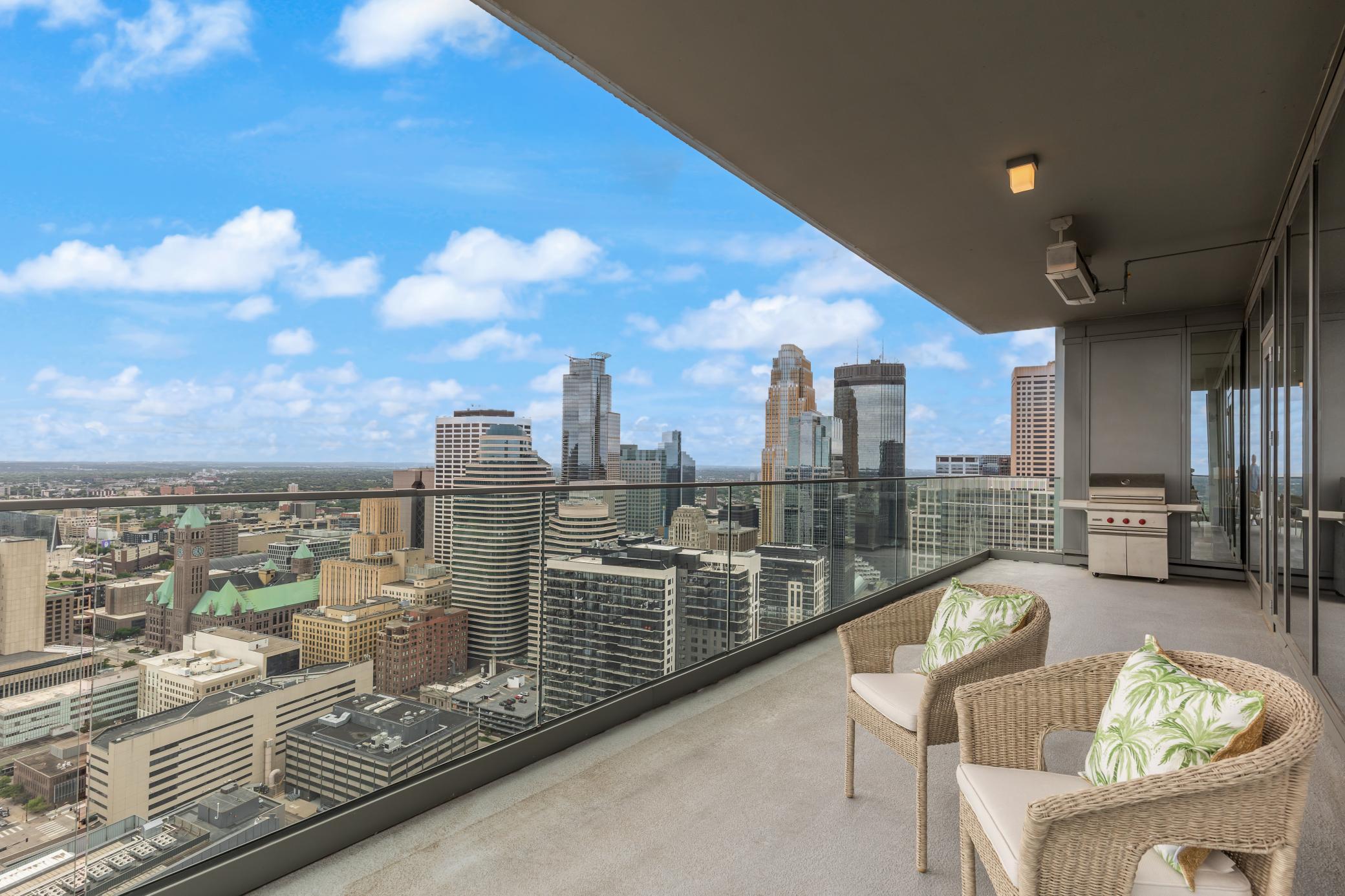 View of Residential at 255 Hennepin Avenue #3402, Minneapolis MN 55401, Minneapolis (23 of 30) - Mike Wilen | Minnesota Team Real Estate