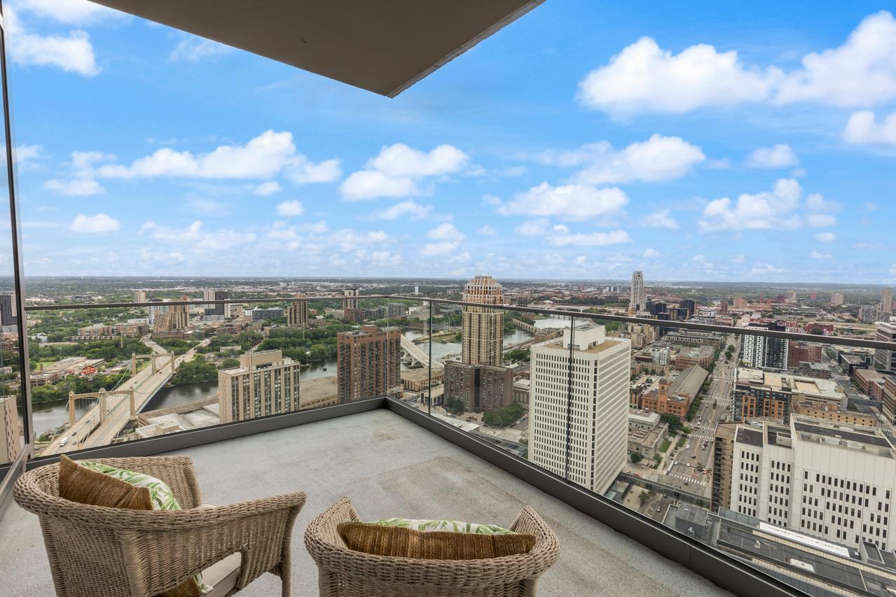 View of Residential at 255 Hennepin Avenue #3402, Minneapolis MN 55401, Minneapolis (24 of 30) - Mike Wilen | Minnesota Team Real Estate