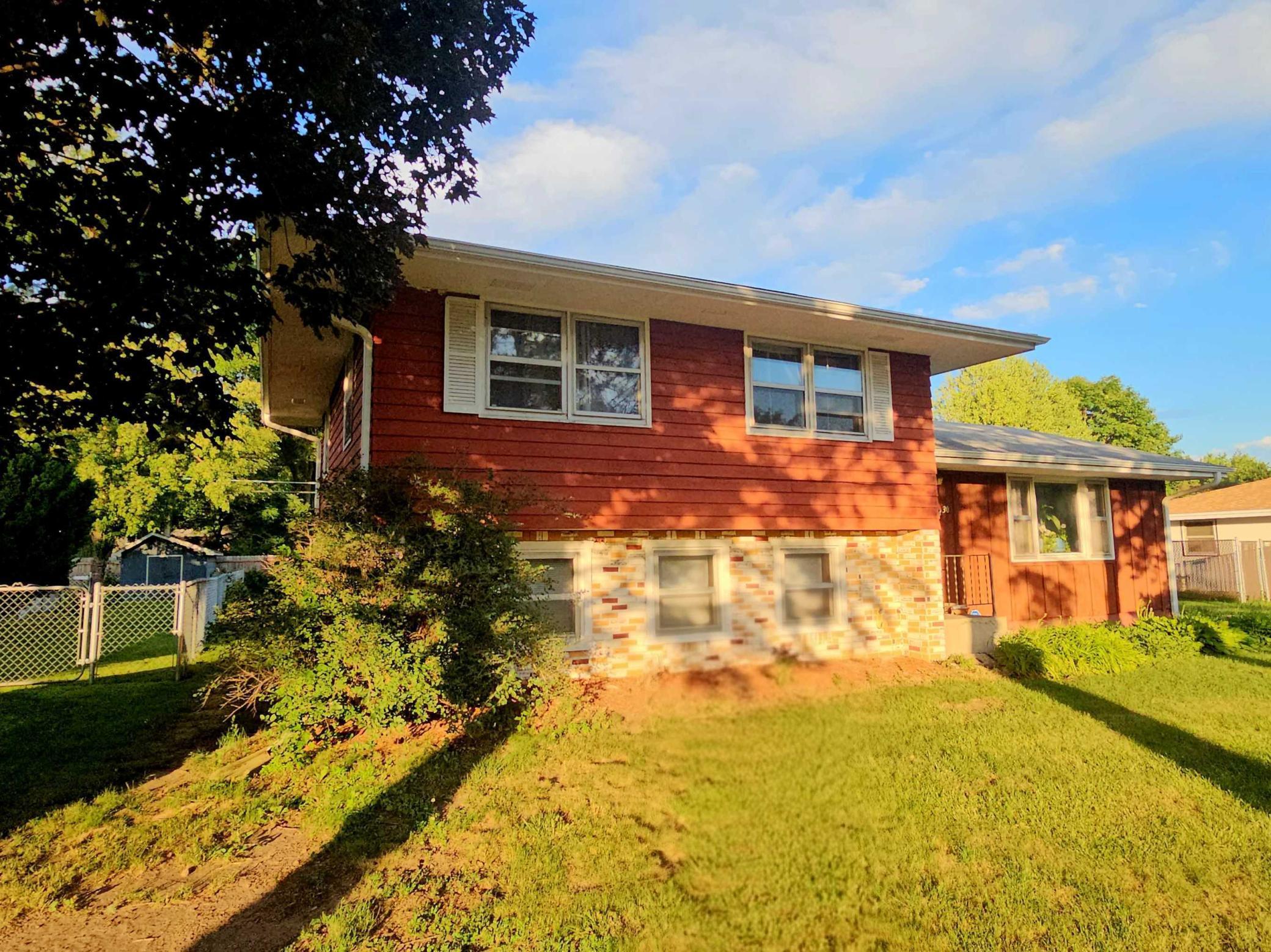 View of Single Family at 1430 Summit Avenue, Saint Paul Park - Mike Wilen | Minnesota Team Real Estate