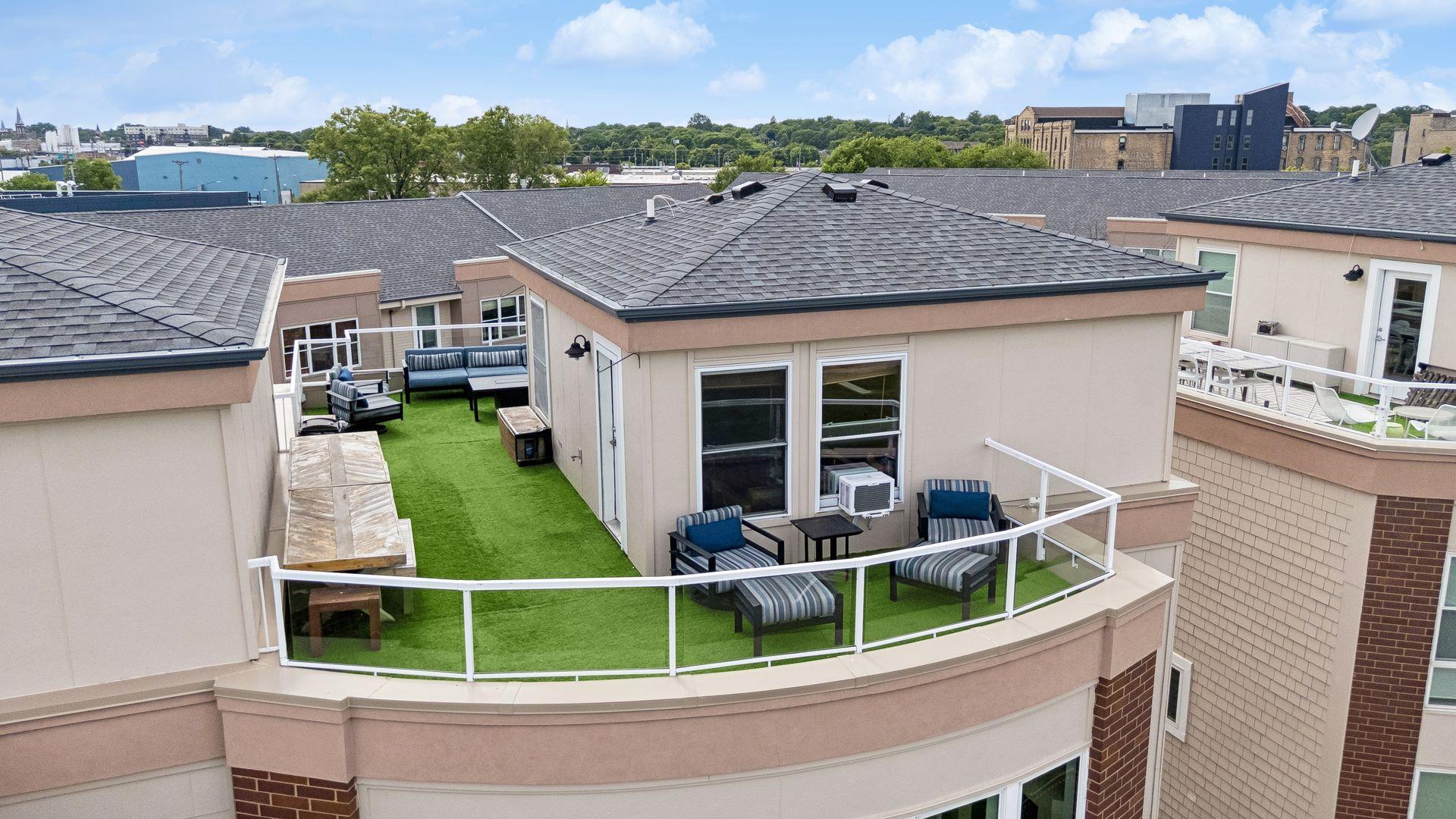 View of Residential at 2313 River Pointe Circle, Minneapolis MN 55411, Minneapolis (37 of 59) - Mike Wilen | Minnesota Team Real Estate