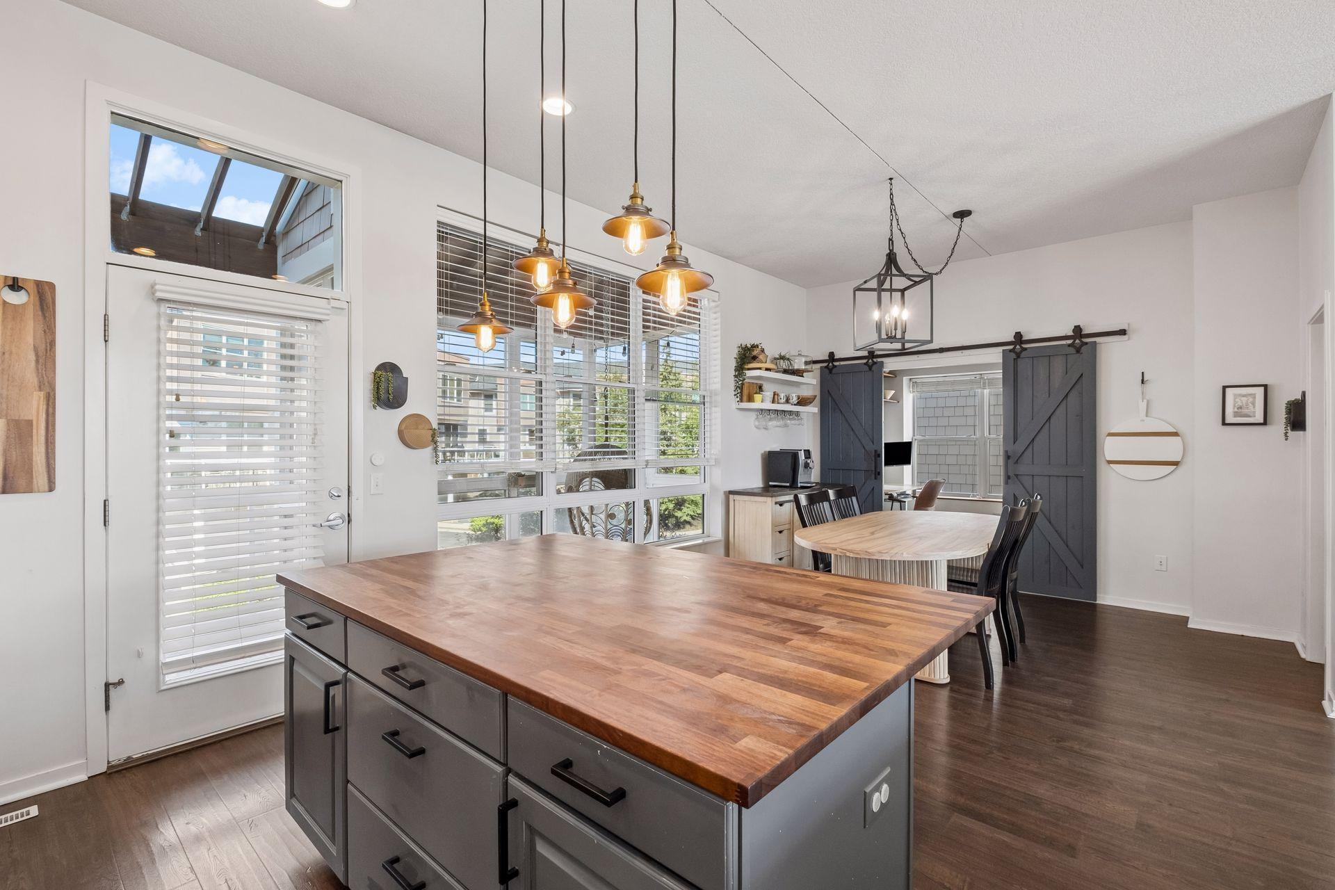 View of Residential at 2313 River Pointe Circle, Minneapolis MN 55411, Minneapolis (15 of 59) - Mike Wilen | Minnesota Team Real Estate
