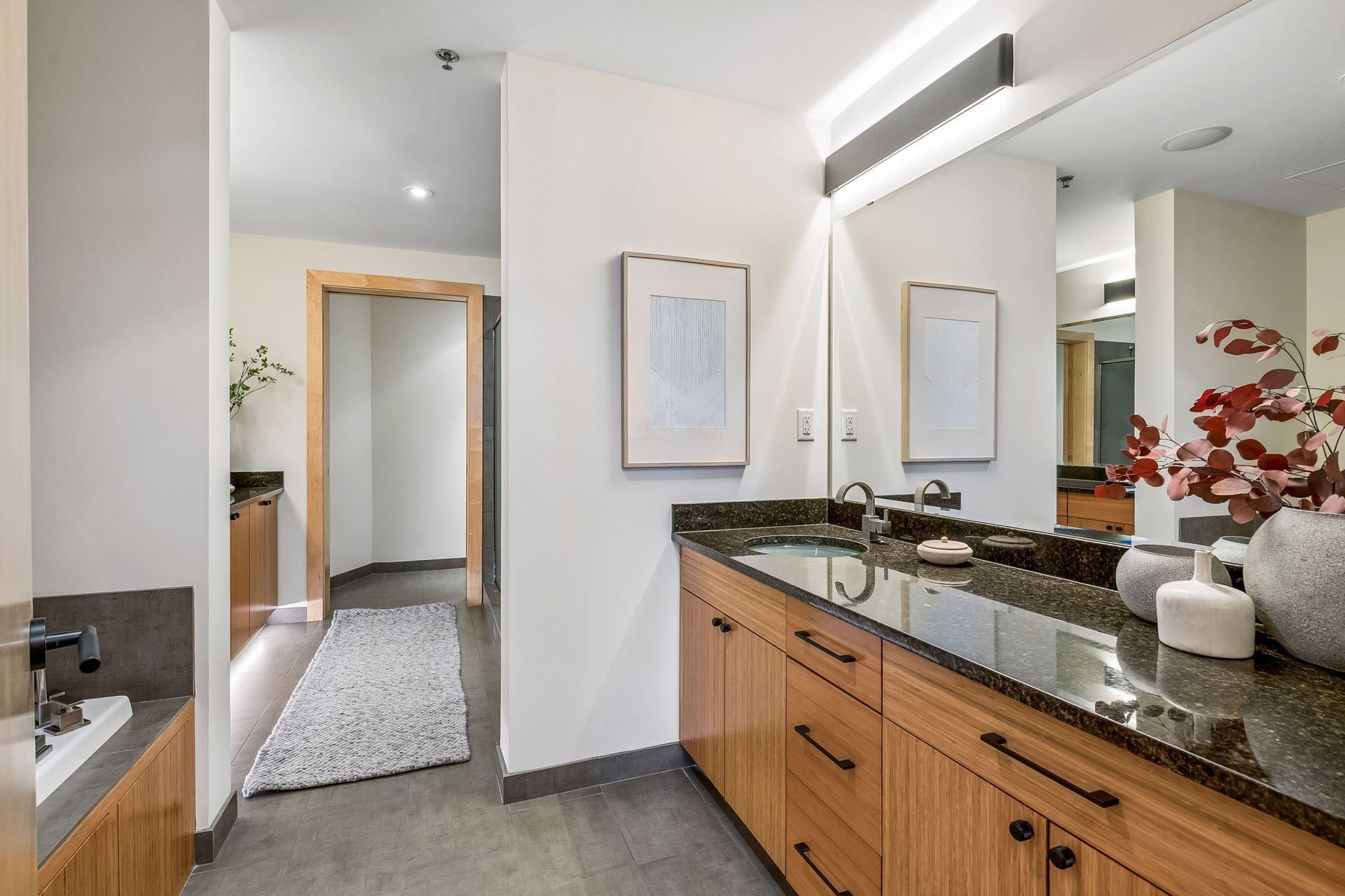 View of Residential at 215 10th Avenue #313, Minneapolis MN 55415, Minneapolis (20 of 50) - Mike Wilen | Minnesota Team Real Estate