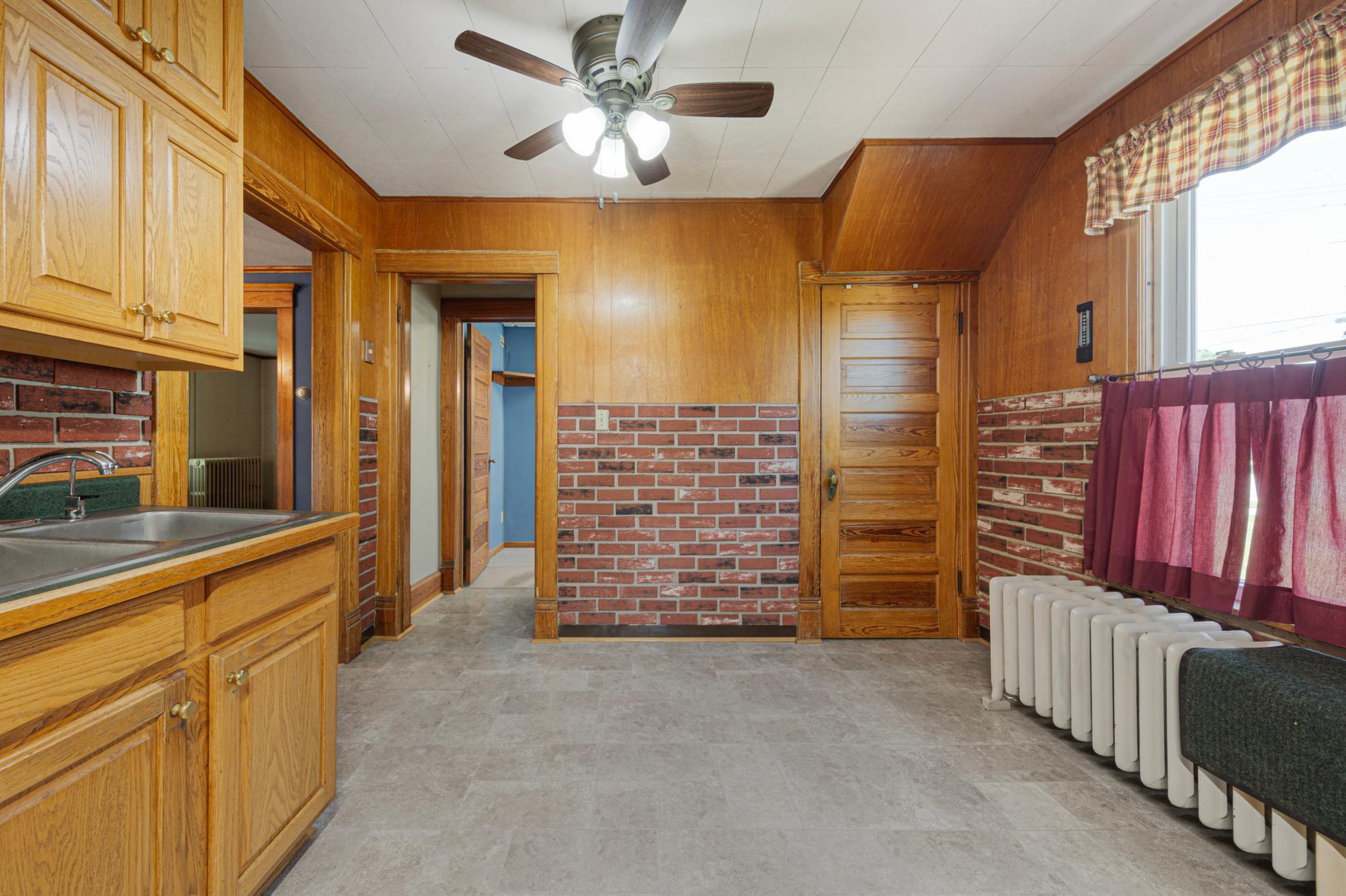 View of Residential at 112 4th Street, Gaylord MN 55334, Gaylord (17 of 34) - Mike Wilen | Minnesota Team Real Estate