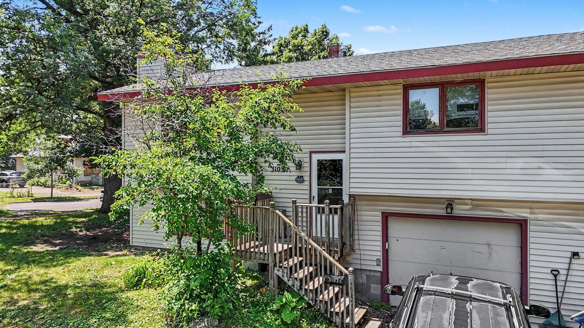 View of Residential at 3103 Colfax Avenue, Minneapolis MN 55411, Minneapolis (6 of 12) - Mike Wilen | Minnesota Team Real Estate